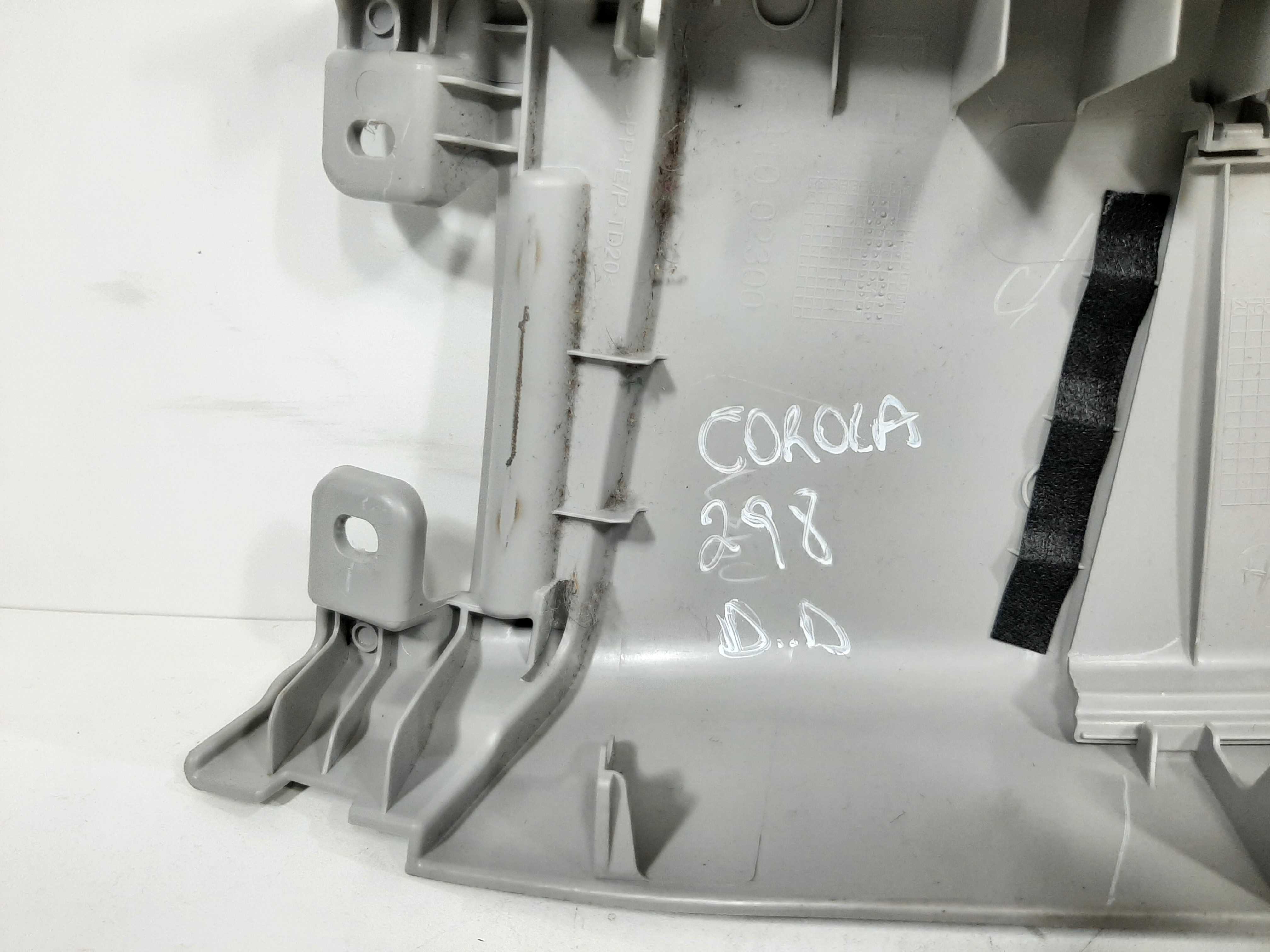Acabamento Coluna Dianteiro Direito Corolla Xei 2014 A 2017 4