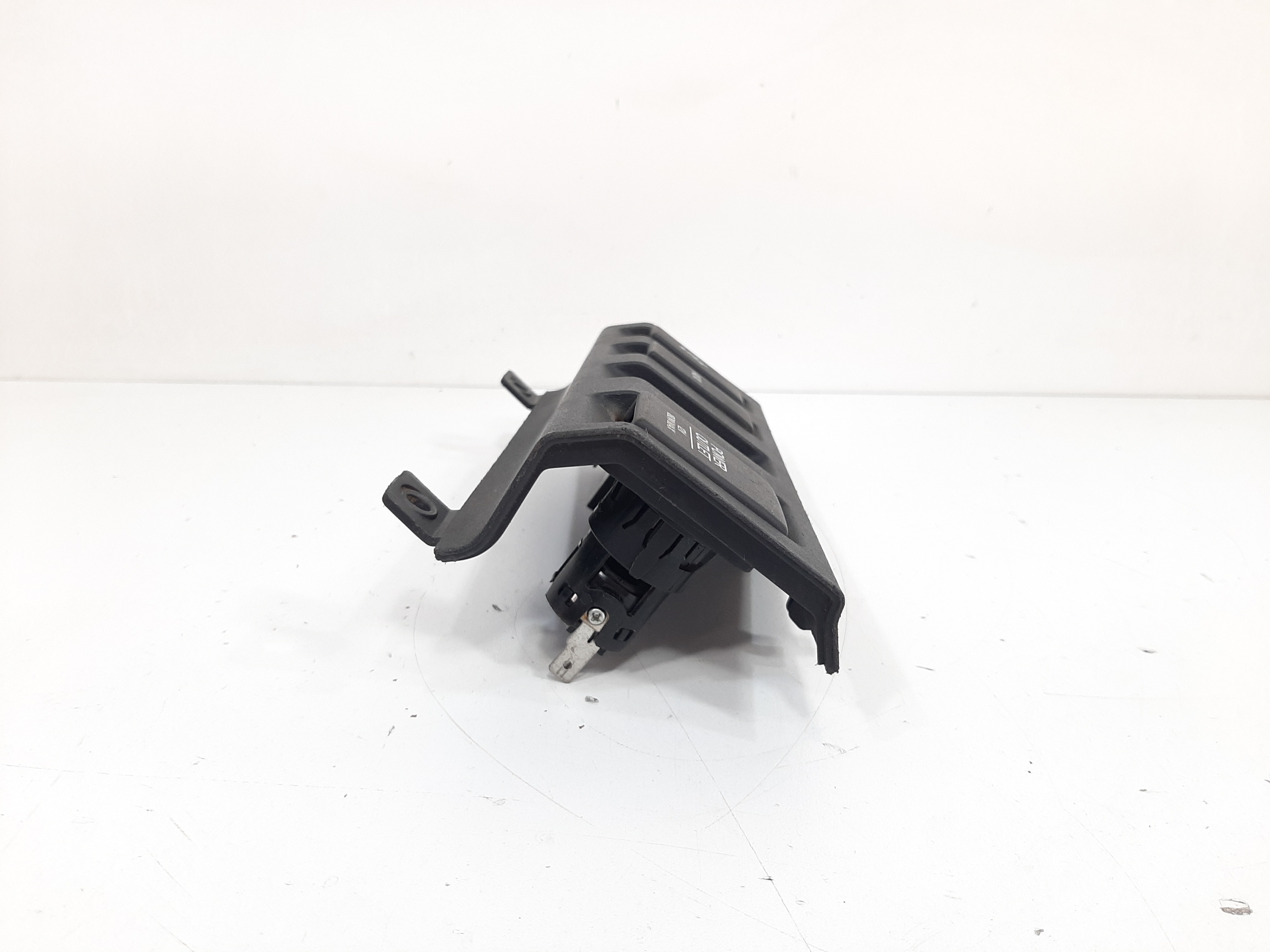 Tomada Auxiliar 12v Aux Usb Power Honda Hrv 2015 A 2019 7