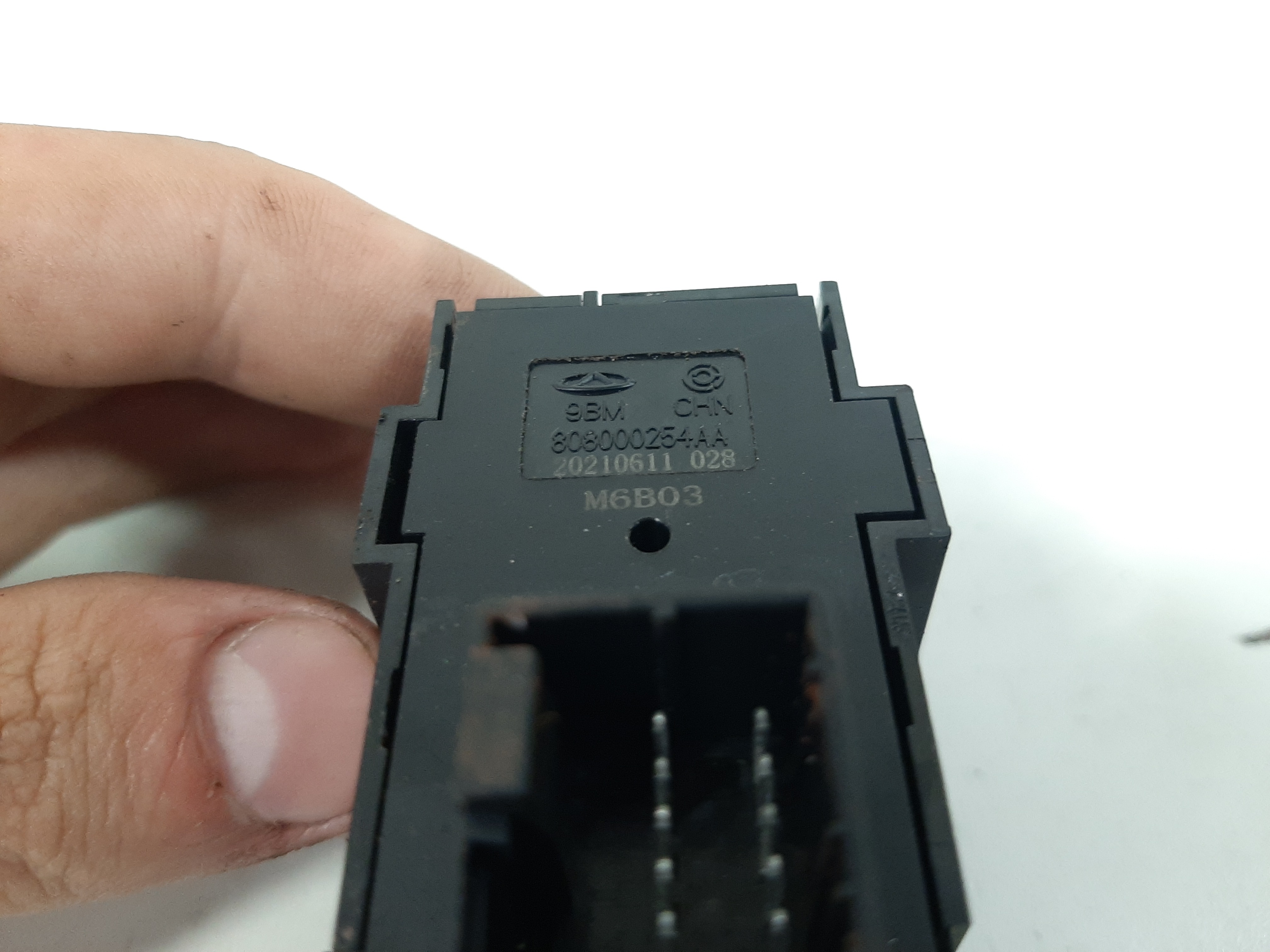 Botão Comando Farol Porta Malas Chery Tiggo 8 2019 A 2022 1