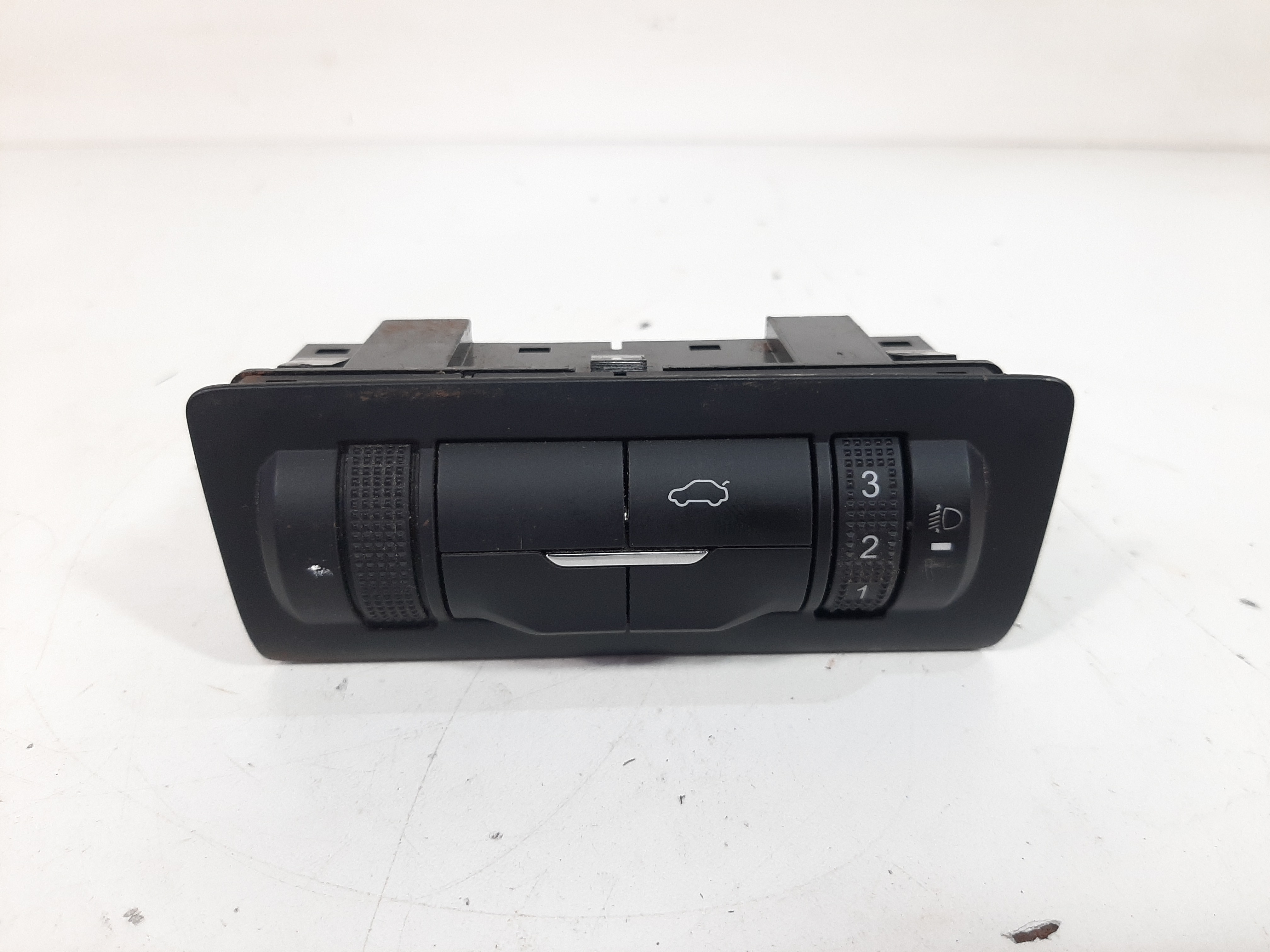 Botão Comando Farol Porta Malas Chery Tiggo 8 2019 A 2022 7