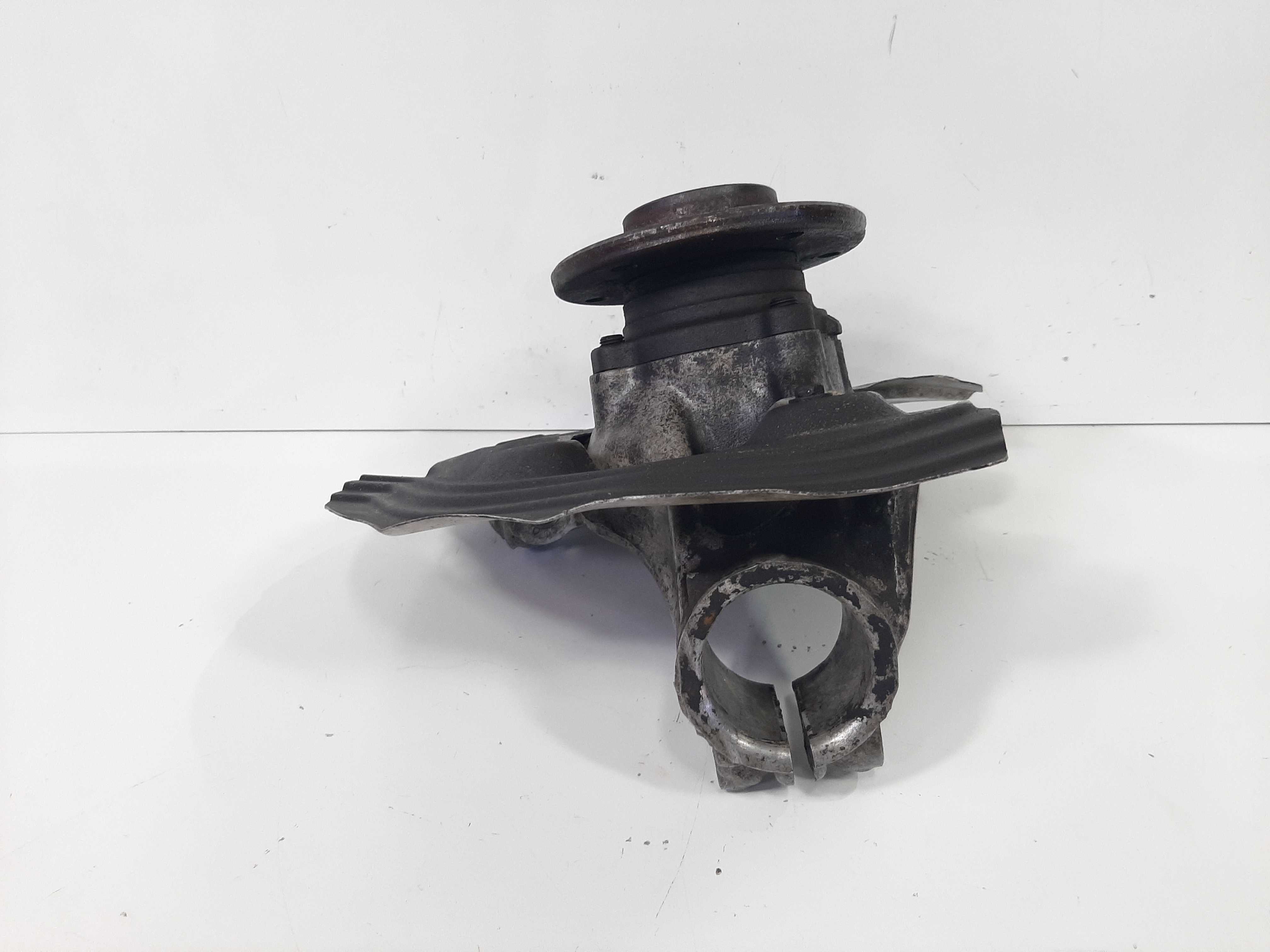 Montante Cubo Dianteiro Direito Bmw X1 2.0 Sdrive 10 A 2013 2