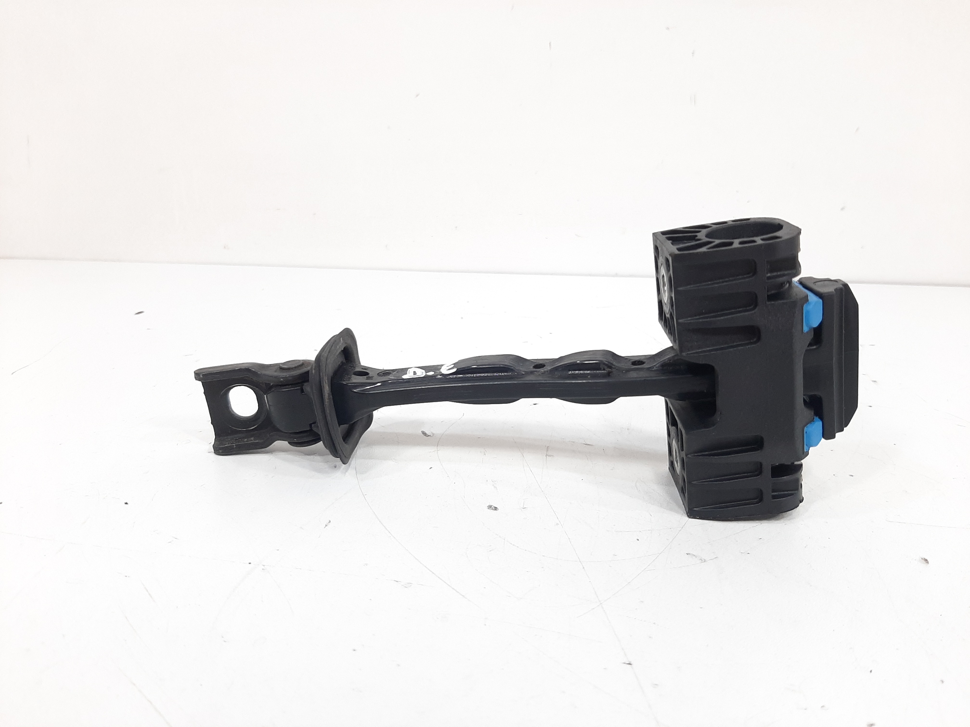 Limitador Porta Dianteira Esquerda Vw Tiguan 2012 A 2017 7