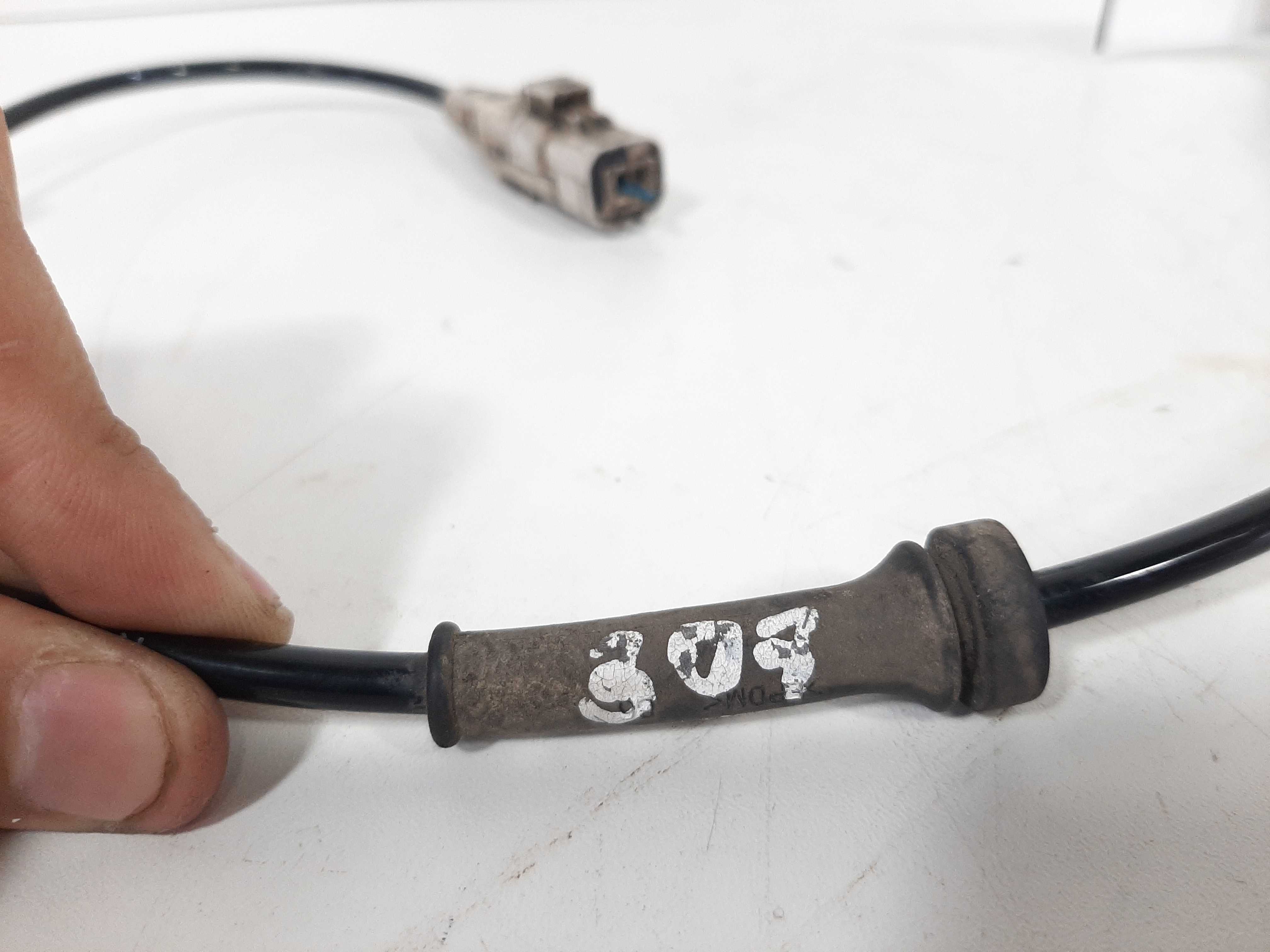 Sensor Abs Dianteiro Direito Peugeot 307 2001 2002 A 2008 7