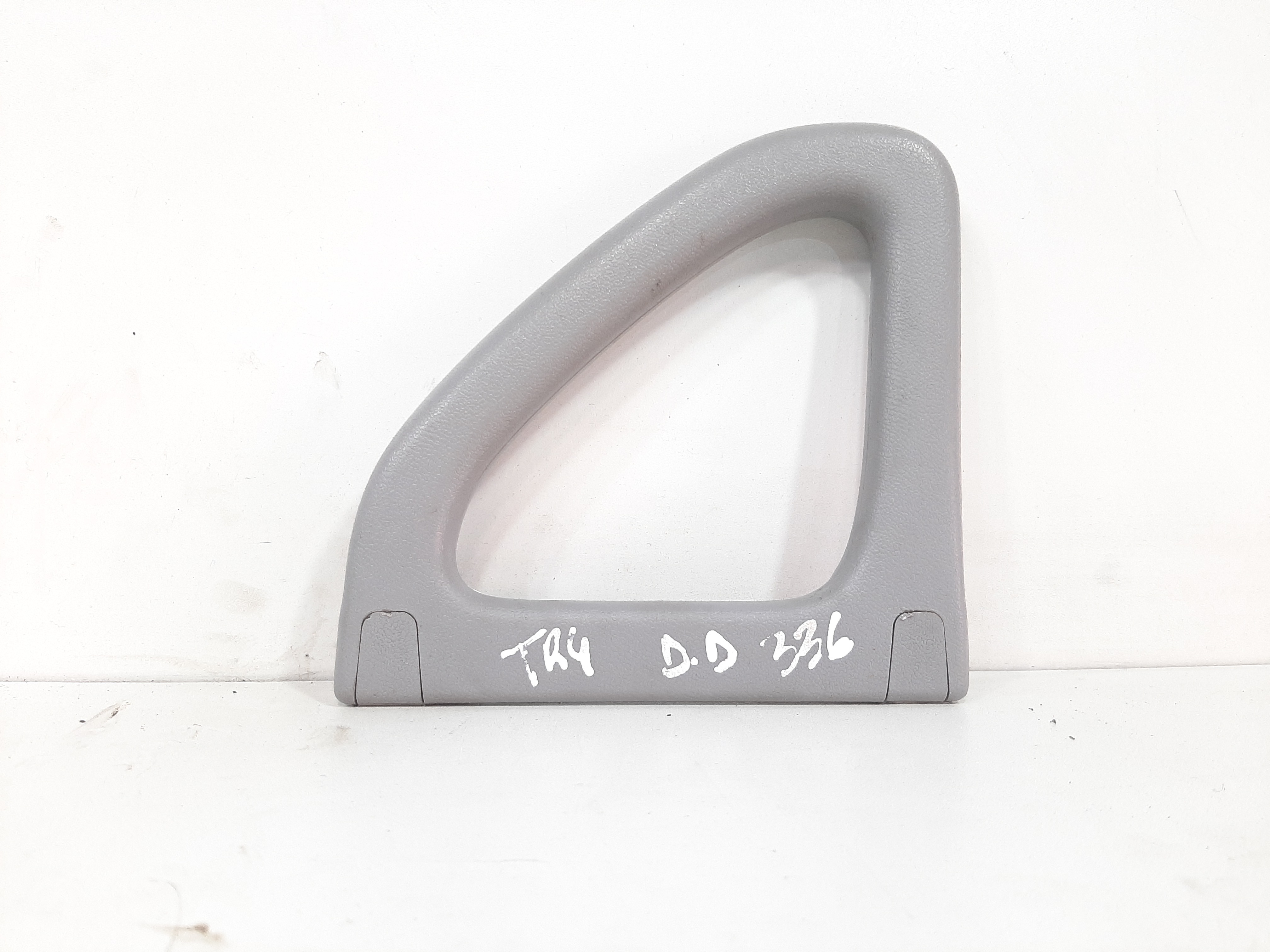 Alça Teto Dianteiro Direito Mitsubishi Pajero Tr4 2004 2005 5