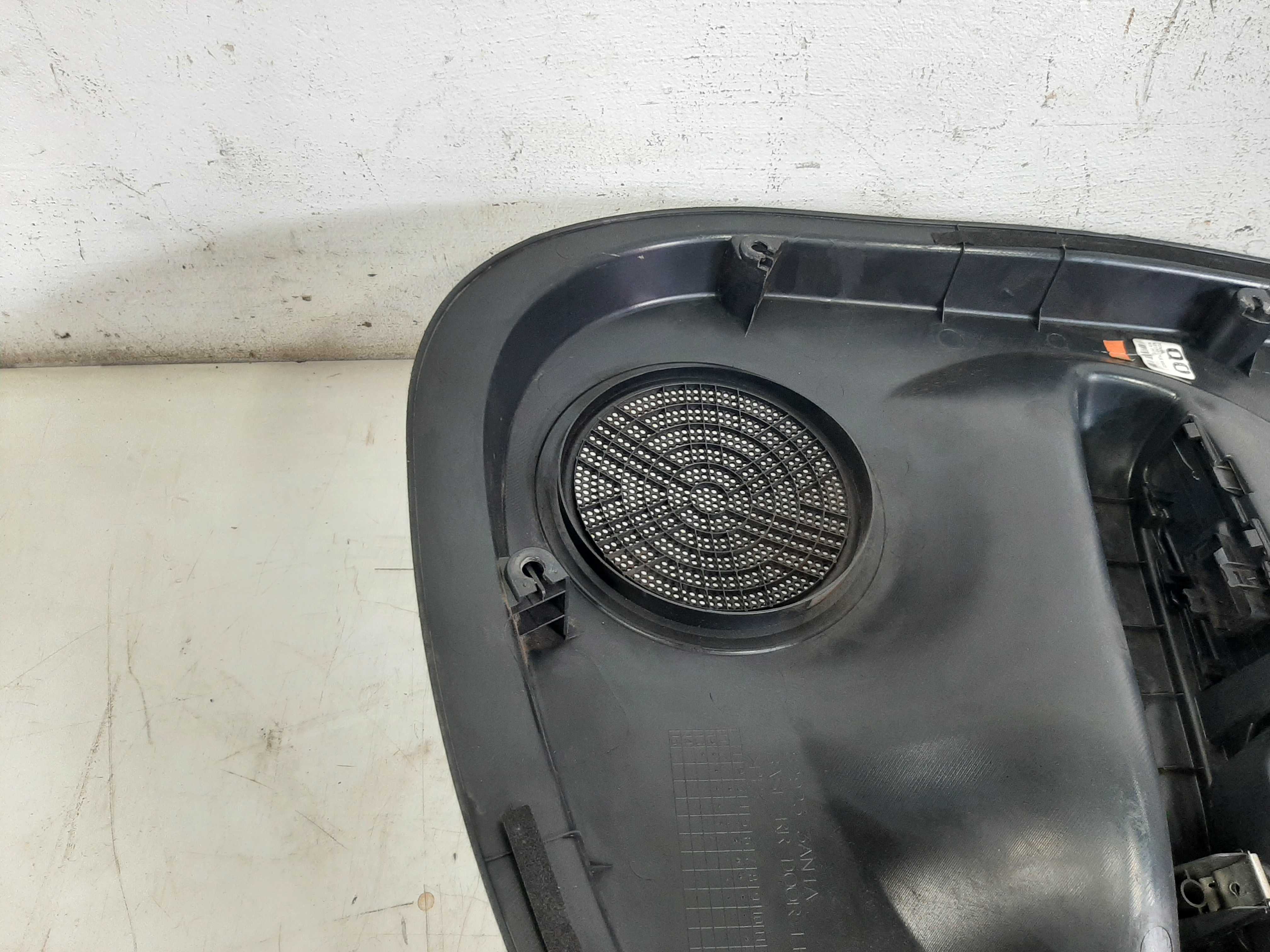 Forro Porta Traseiro Esquerdo Nissan Versa 2011 2012 A 2017 4