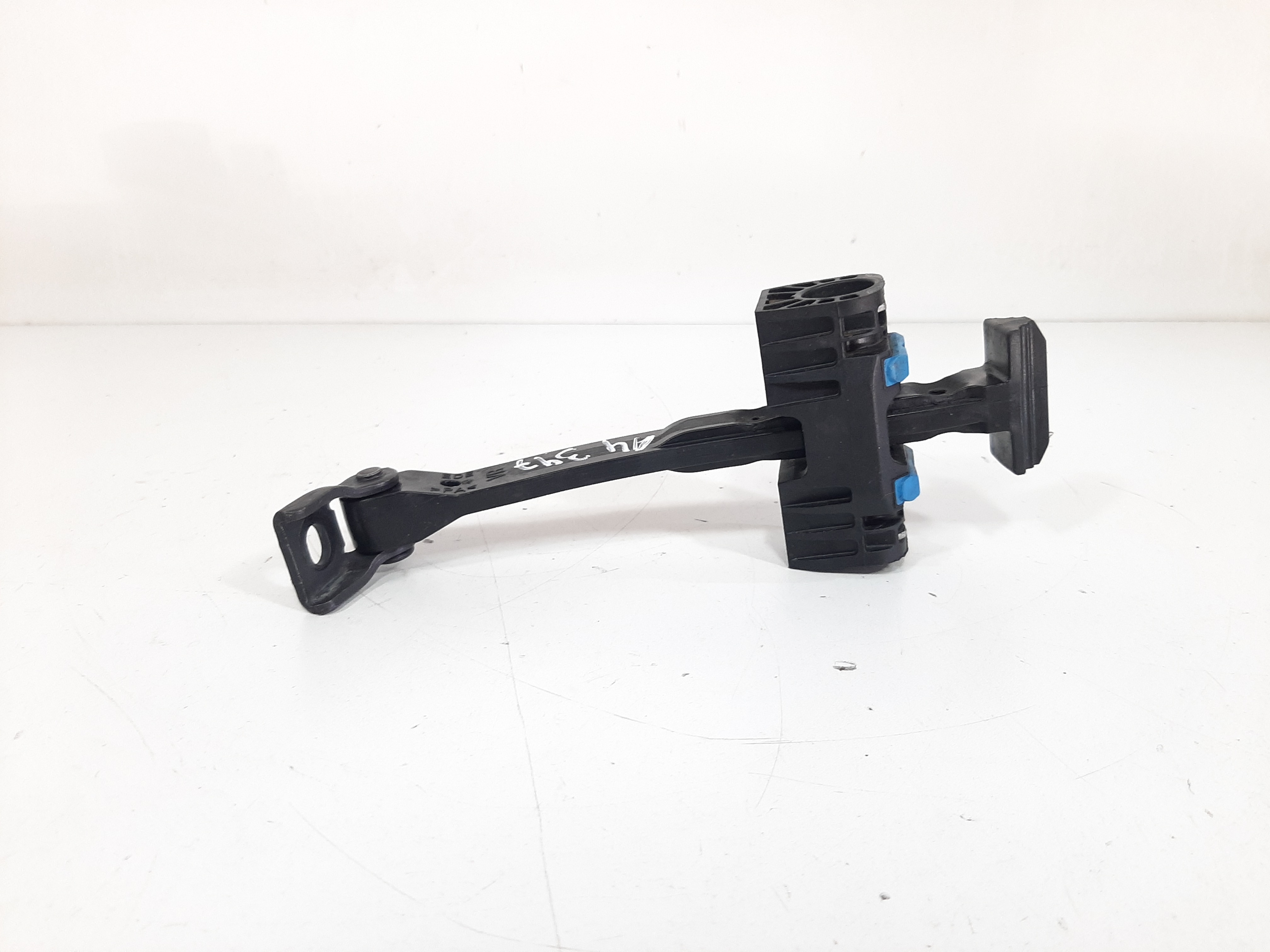 Limitador Porta Dianteira Direita Audi A4 2013 2014 2015 4