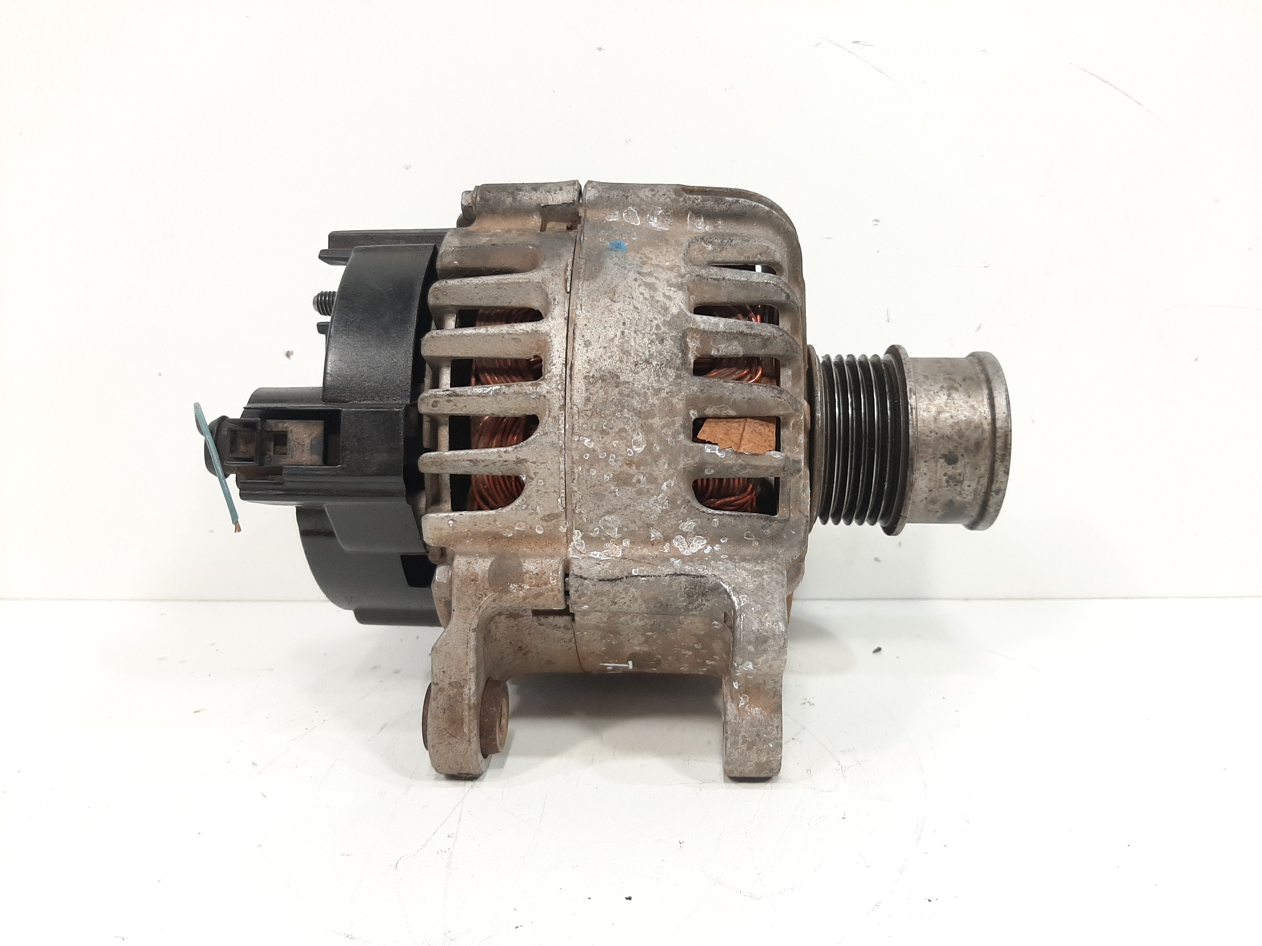 Alternador Vw T-cross 1.0 Tsi 2019/2023 04e903015 14v 110A 7