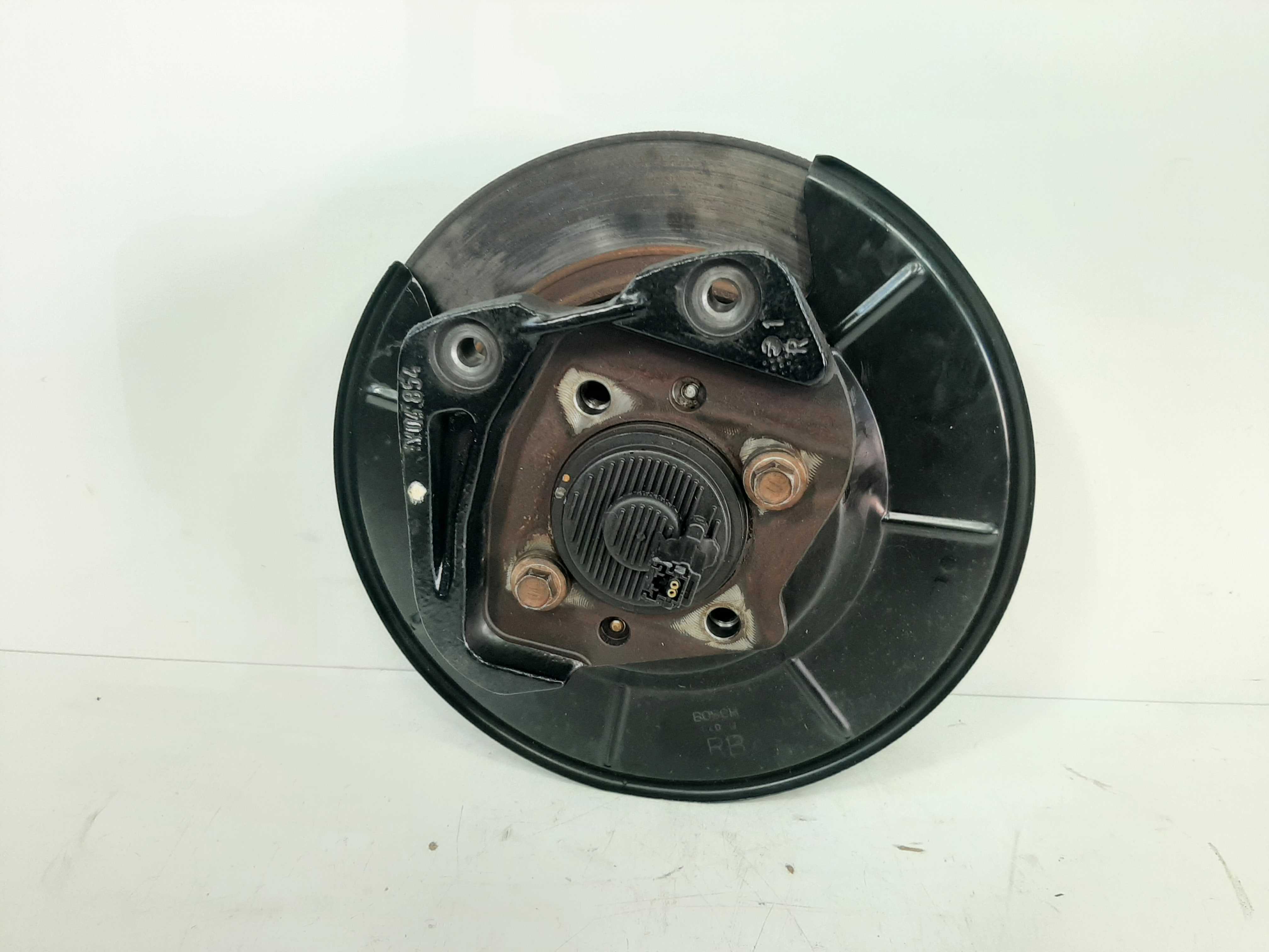 Cubo Traseiro Direito Corolla Xei 2.0 2014 2015 2016 2017 3