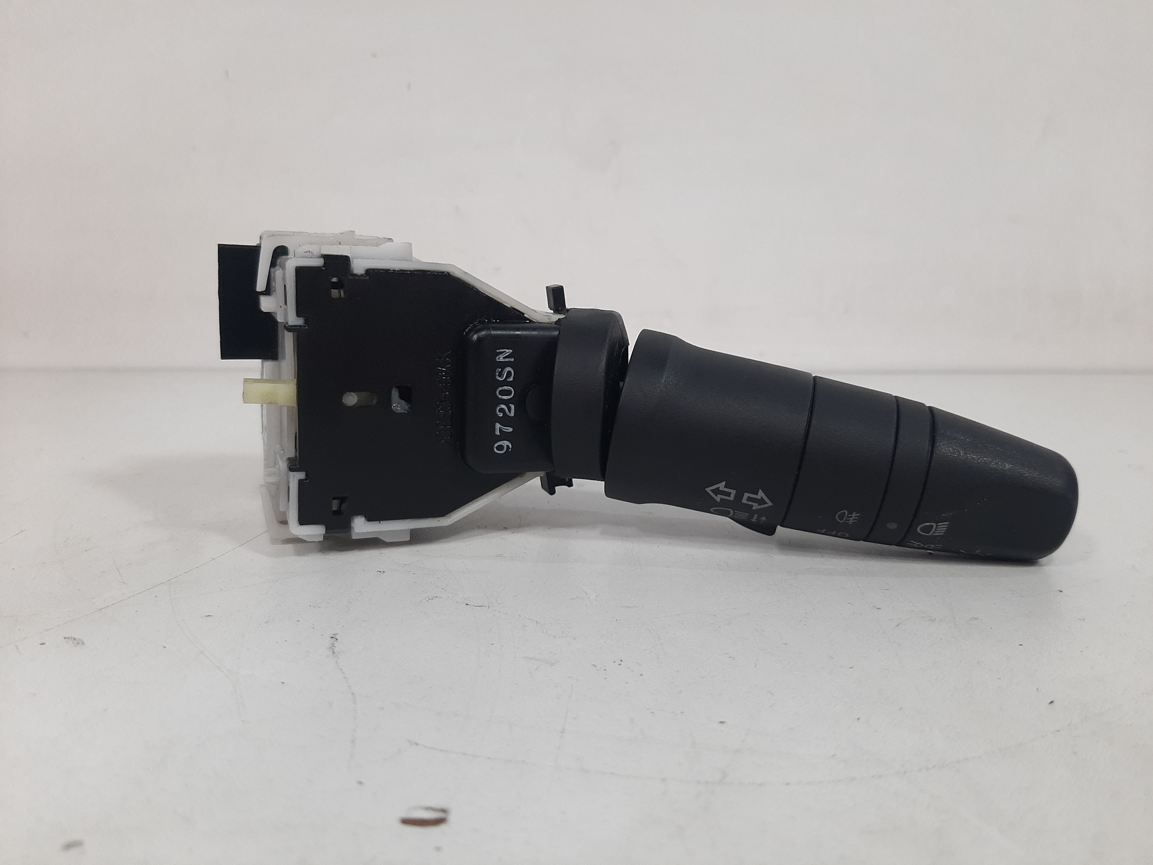 Chave Seta Esquerda Nissan Livina 2008 2009 2010 2011 A 2014 5