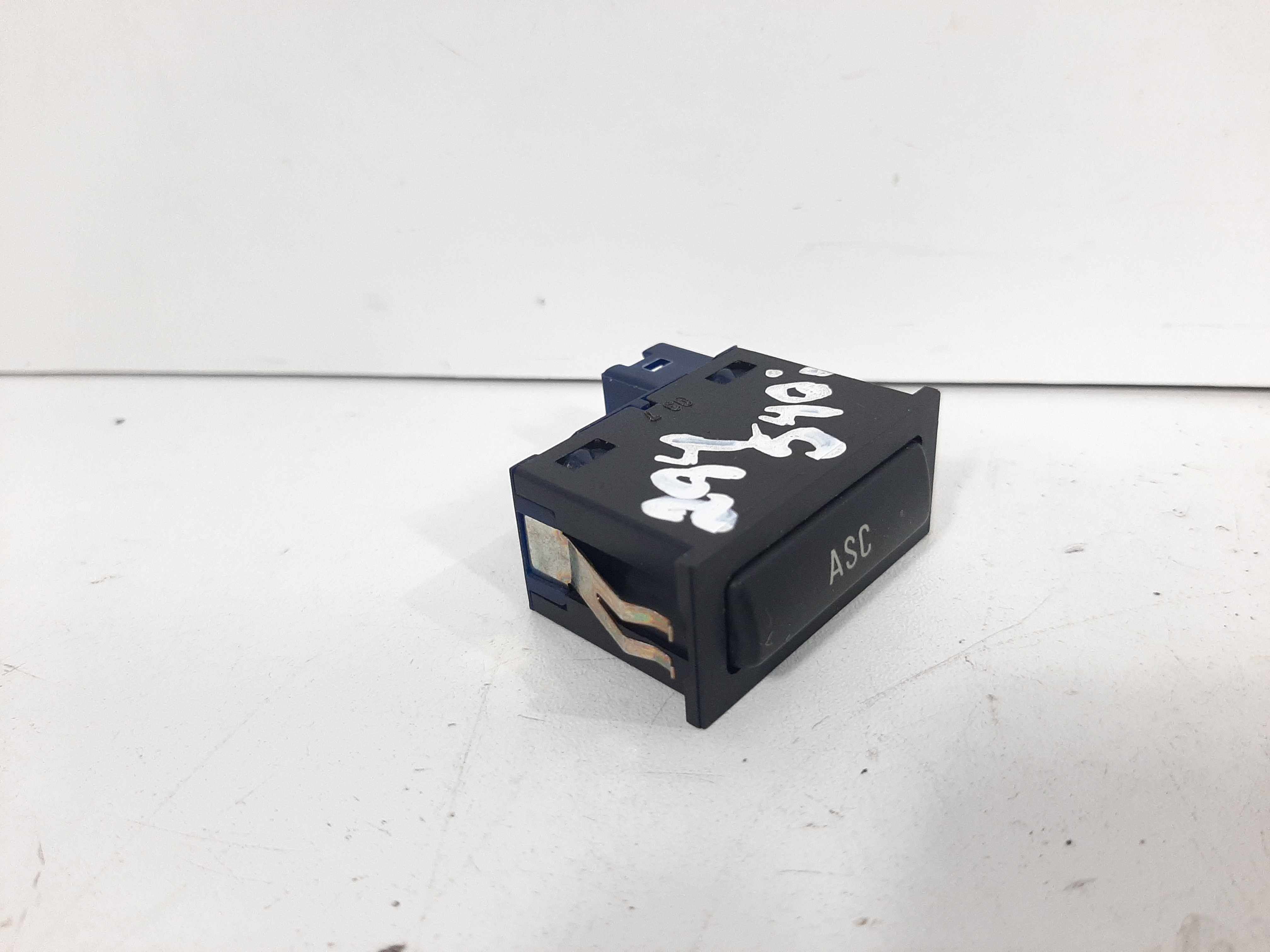 Botão Interruptor Controle Tração Bmw 540i E46 E38 E39 4