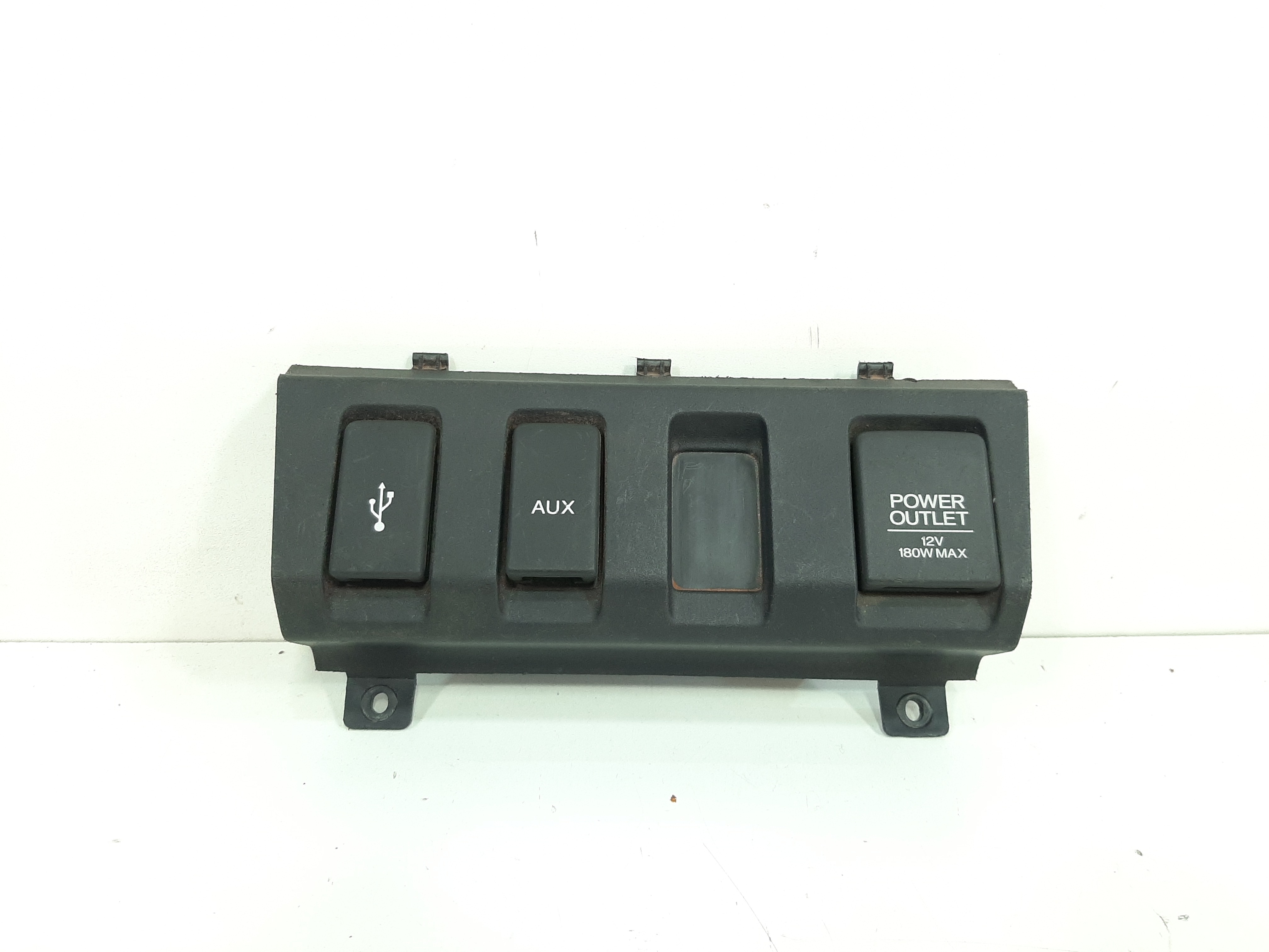 Tomada Auxiliar 12v Aux Usb Power Honda Hrv 2015 A 2019 2