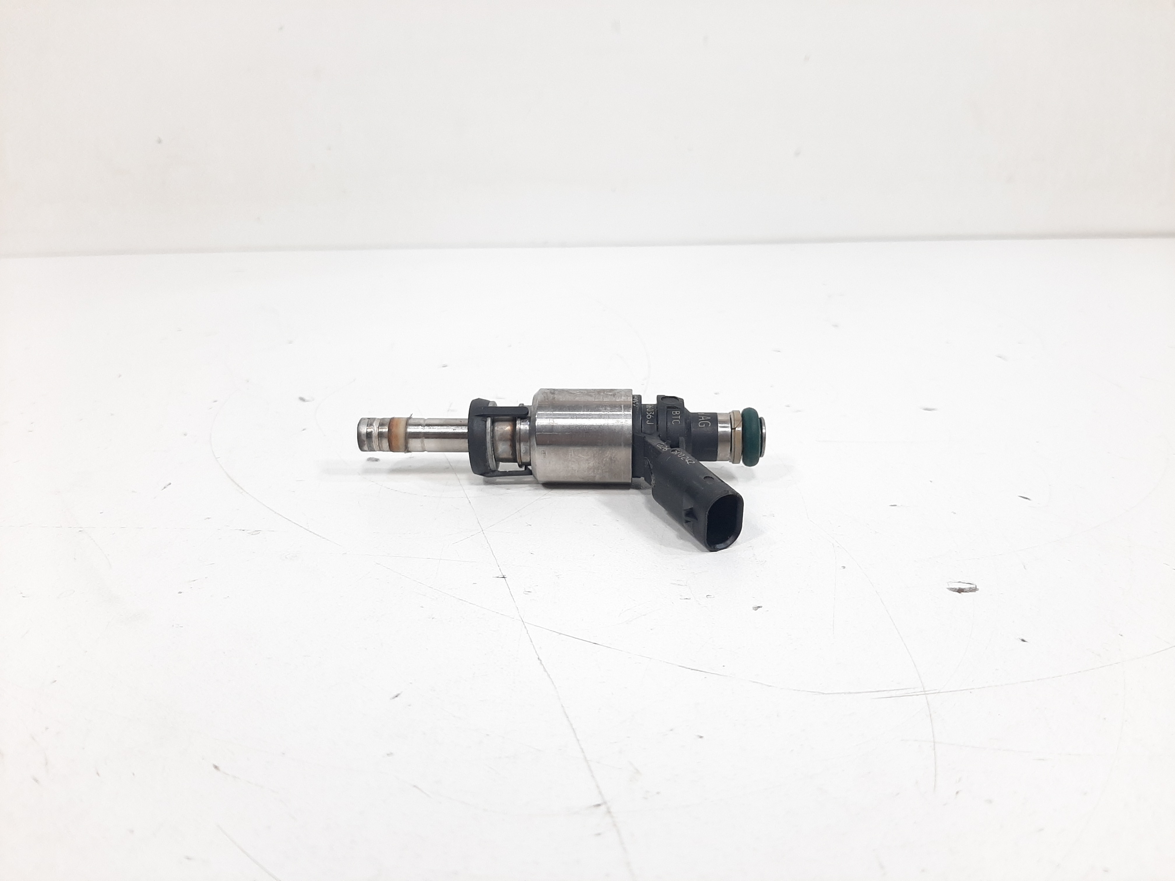 Bico Injetor Alta Pressão Audi A3 A4 A5 1.8 Tfsi 0261500242 5