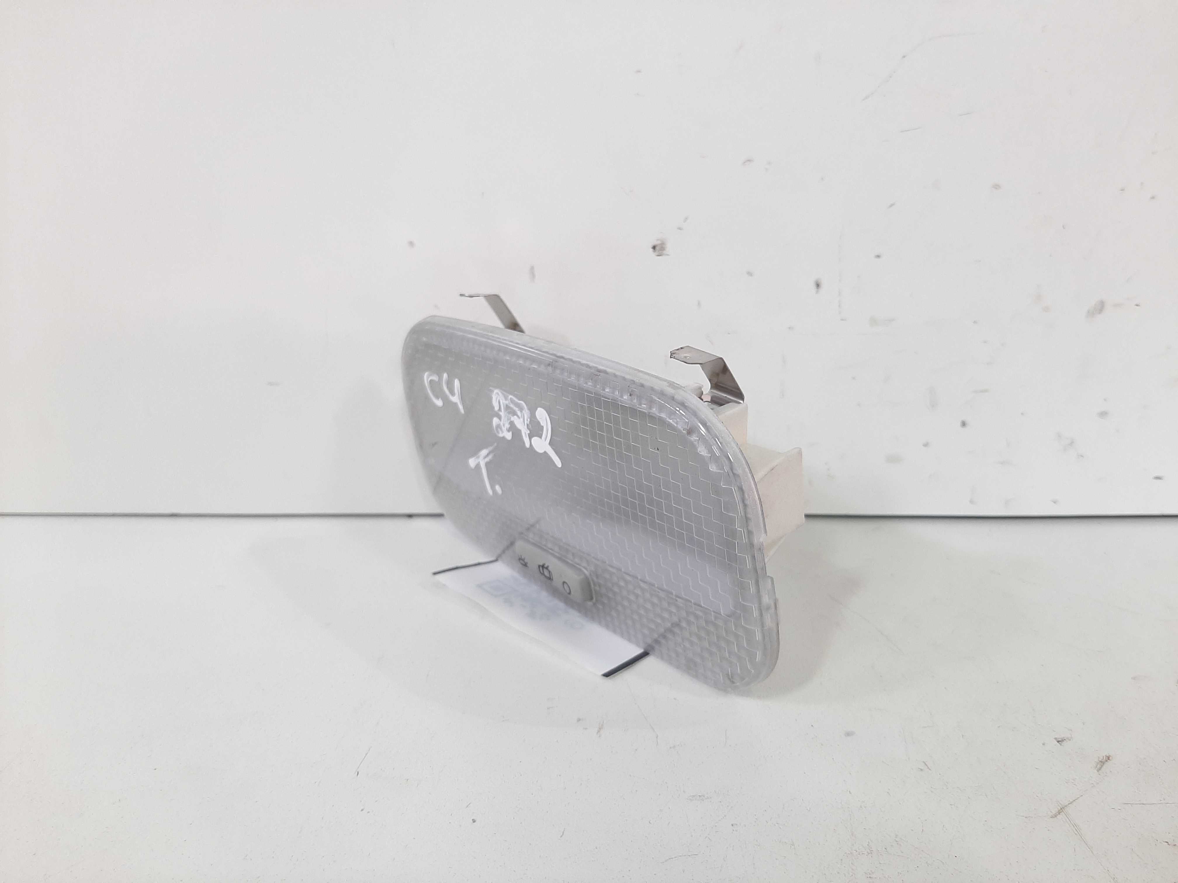 Luz Cortesia Traseiro Citroen C4 2007 2008 2009 2010 A 2013 3