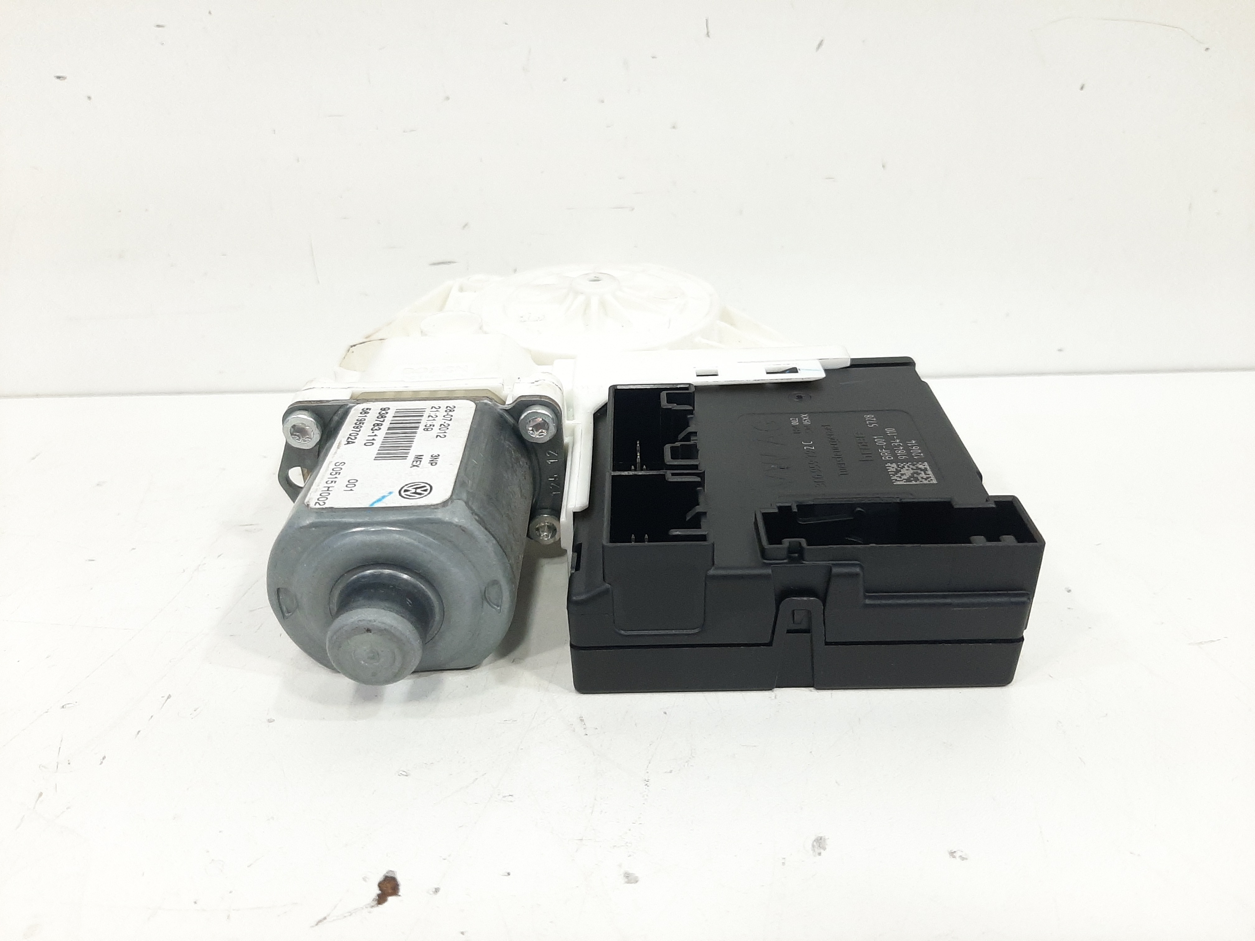 Motor Maquina Vidro Dianteiro Direito Vw Jetta 2.0 2011 A 17 6