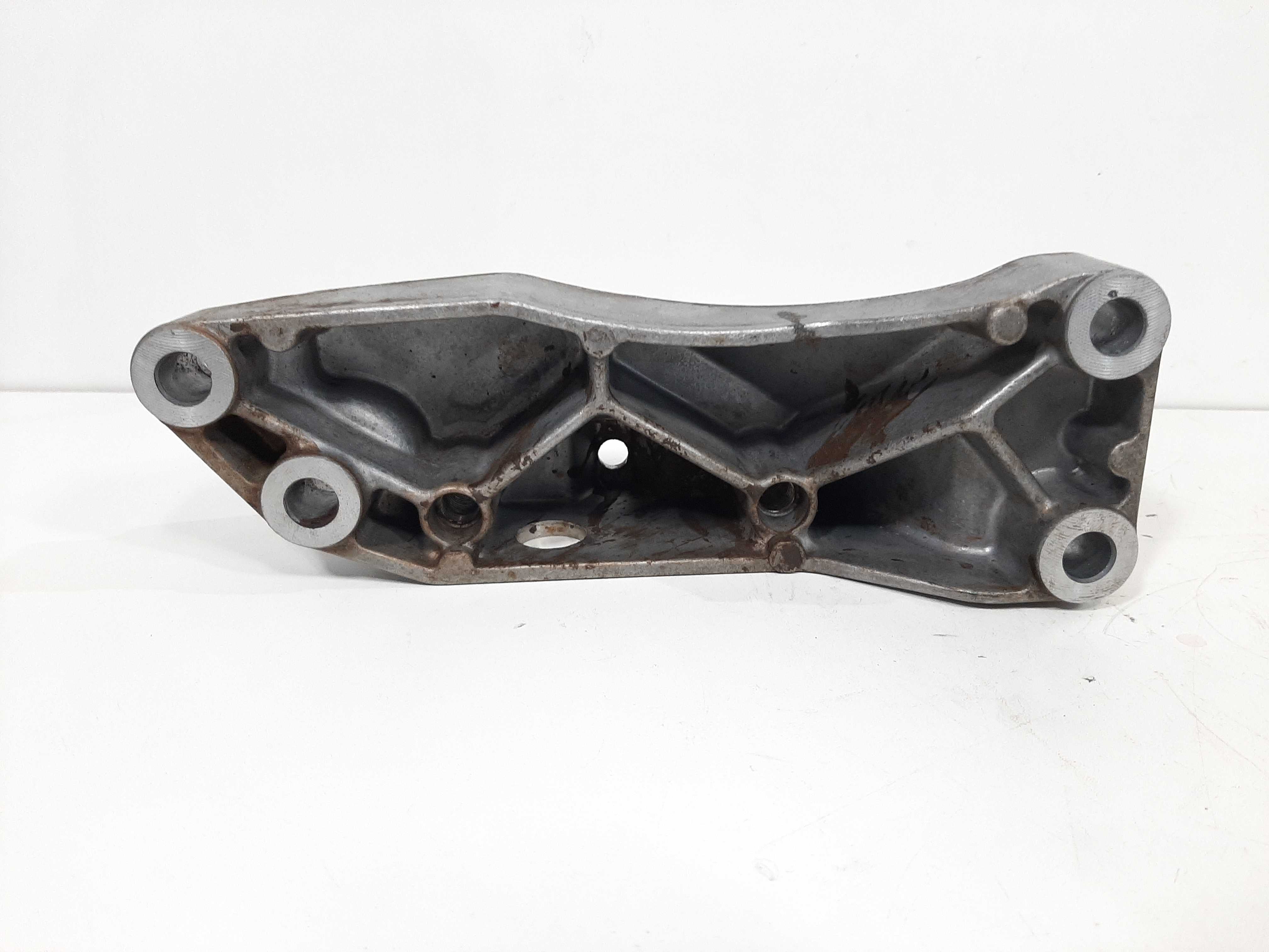 Suporte Motor Vw Jetta 2012 2013 2014 2015 2016 2017 2018 4
