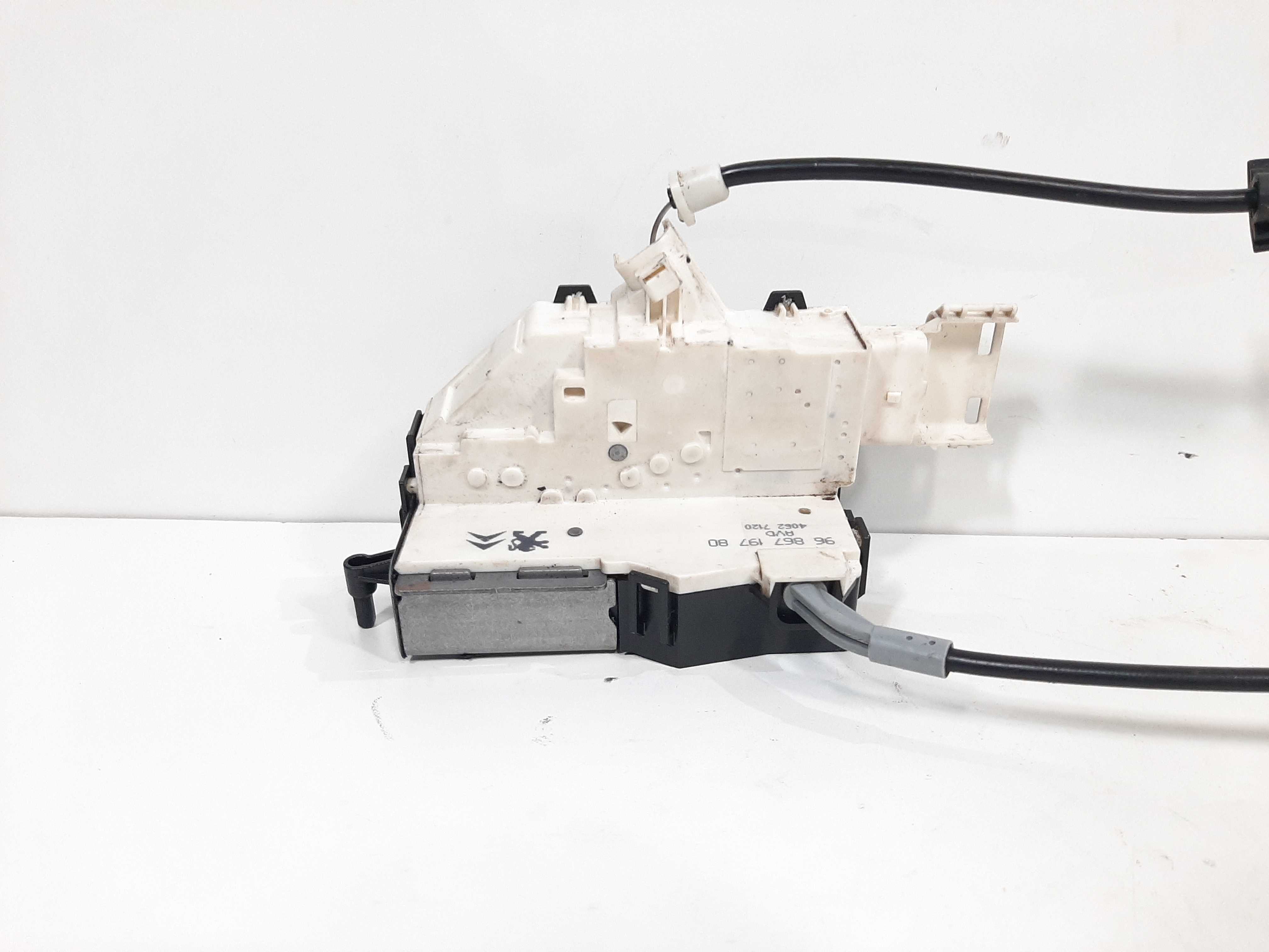 Fechadura Porta Dianteiro Direito Citroen C4 Hatch 07 A 2013 2