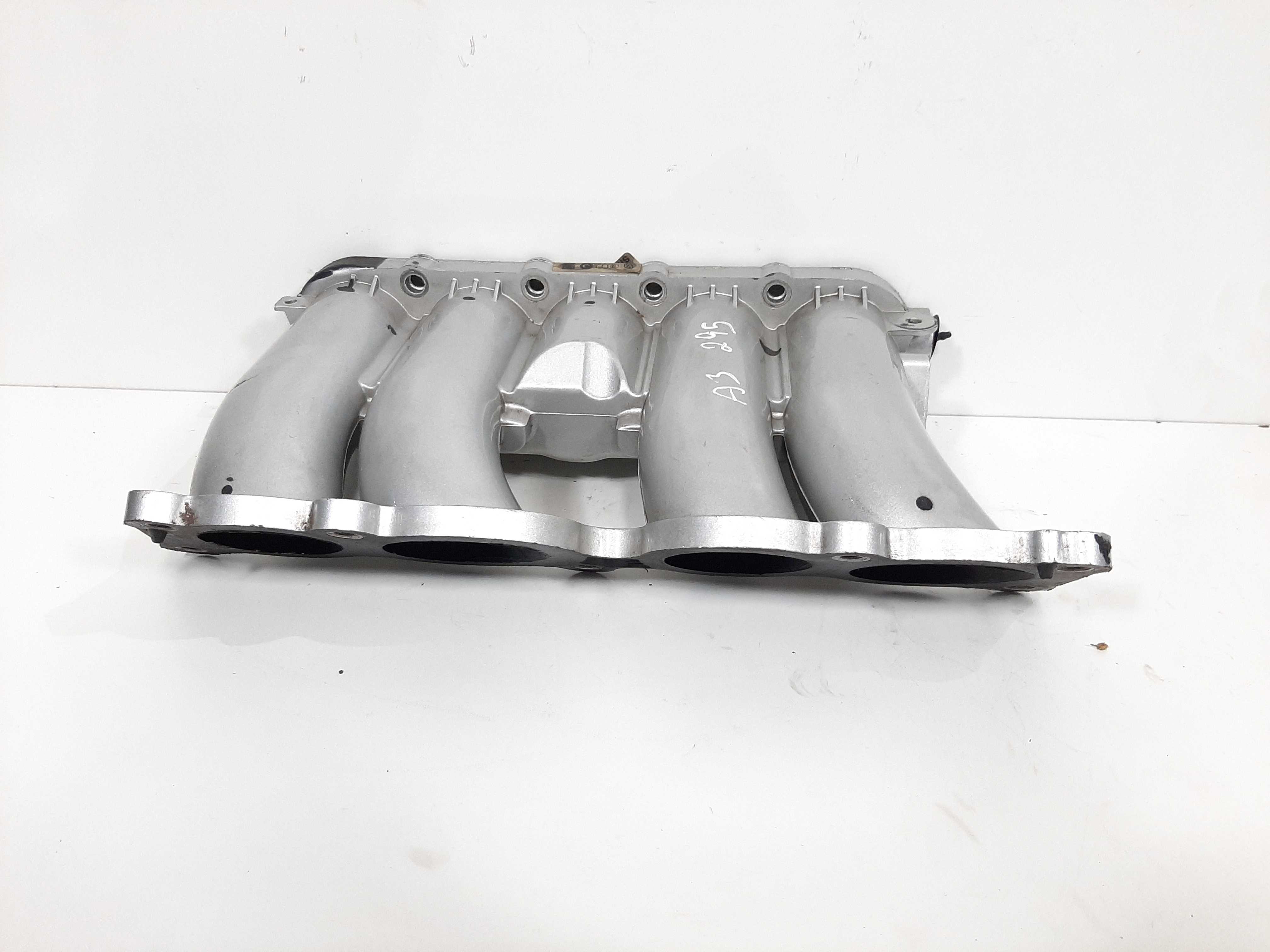 Coletor De Admissão Audi A3 1.8 20v Gasolina 125cv 06a133925 2