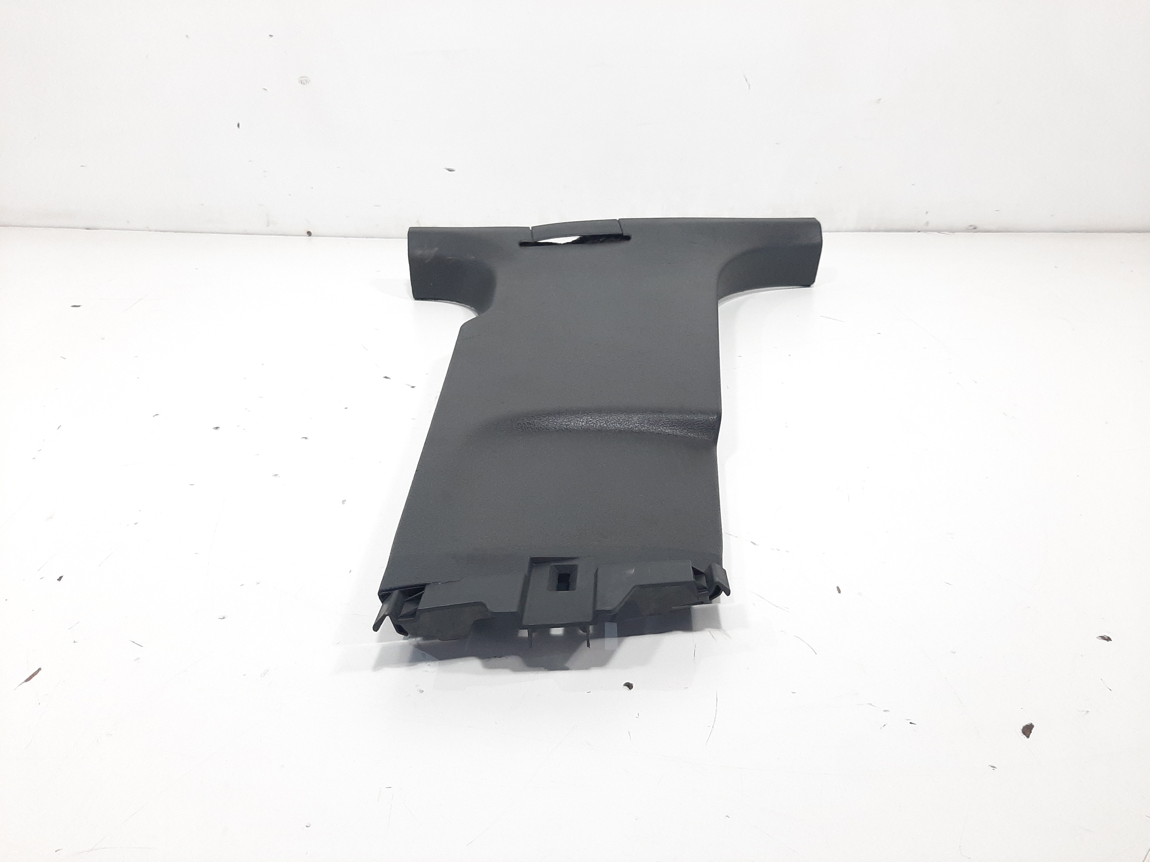 Acabamento Coluna Dianteira Direita Vw Tiguan 2012 A 2017 4
