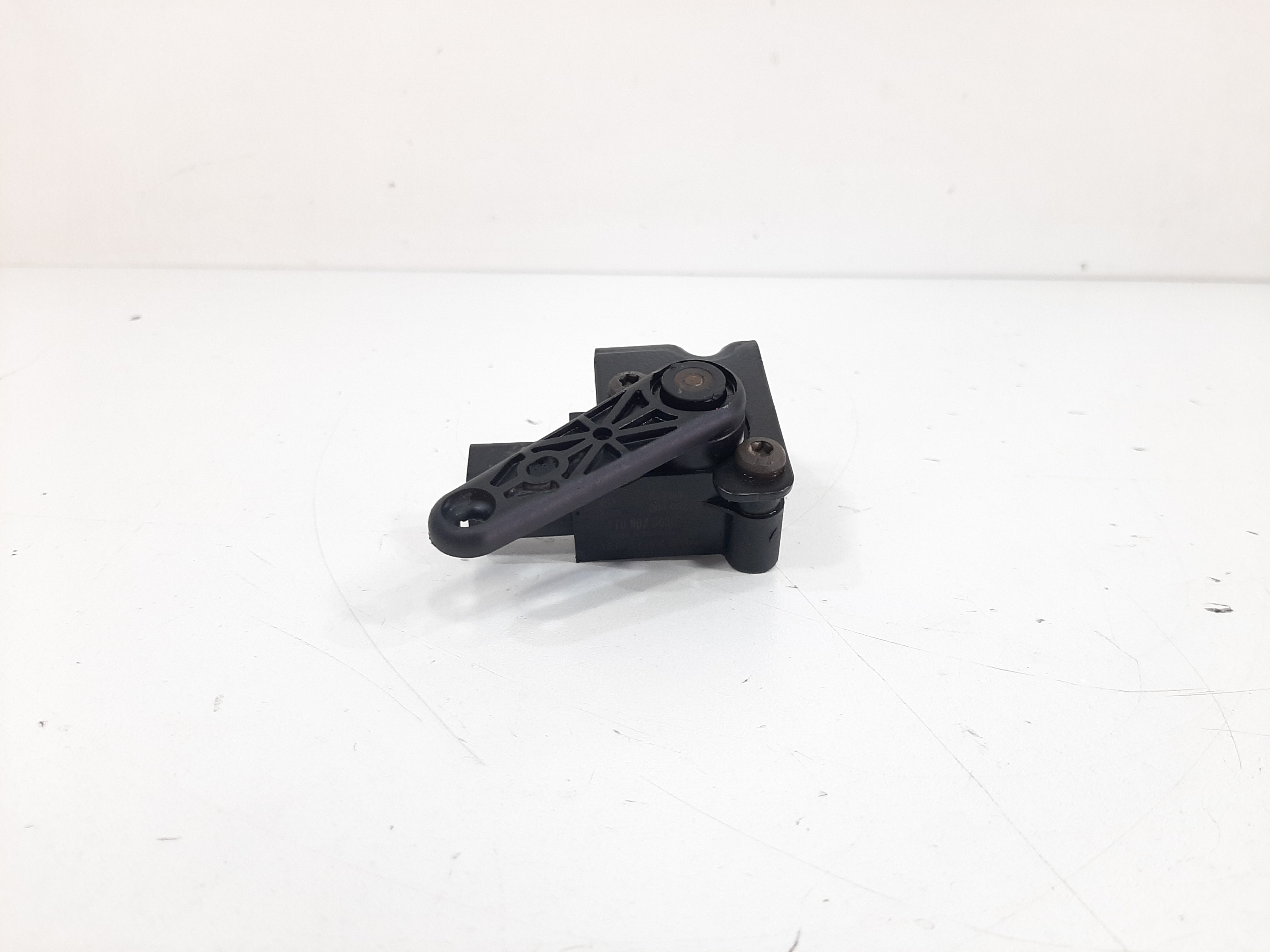 Sensor Nível Altura Traseiro Vw Tiguan 2012 2013 2014 A 2017 8