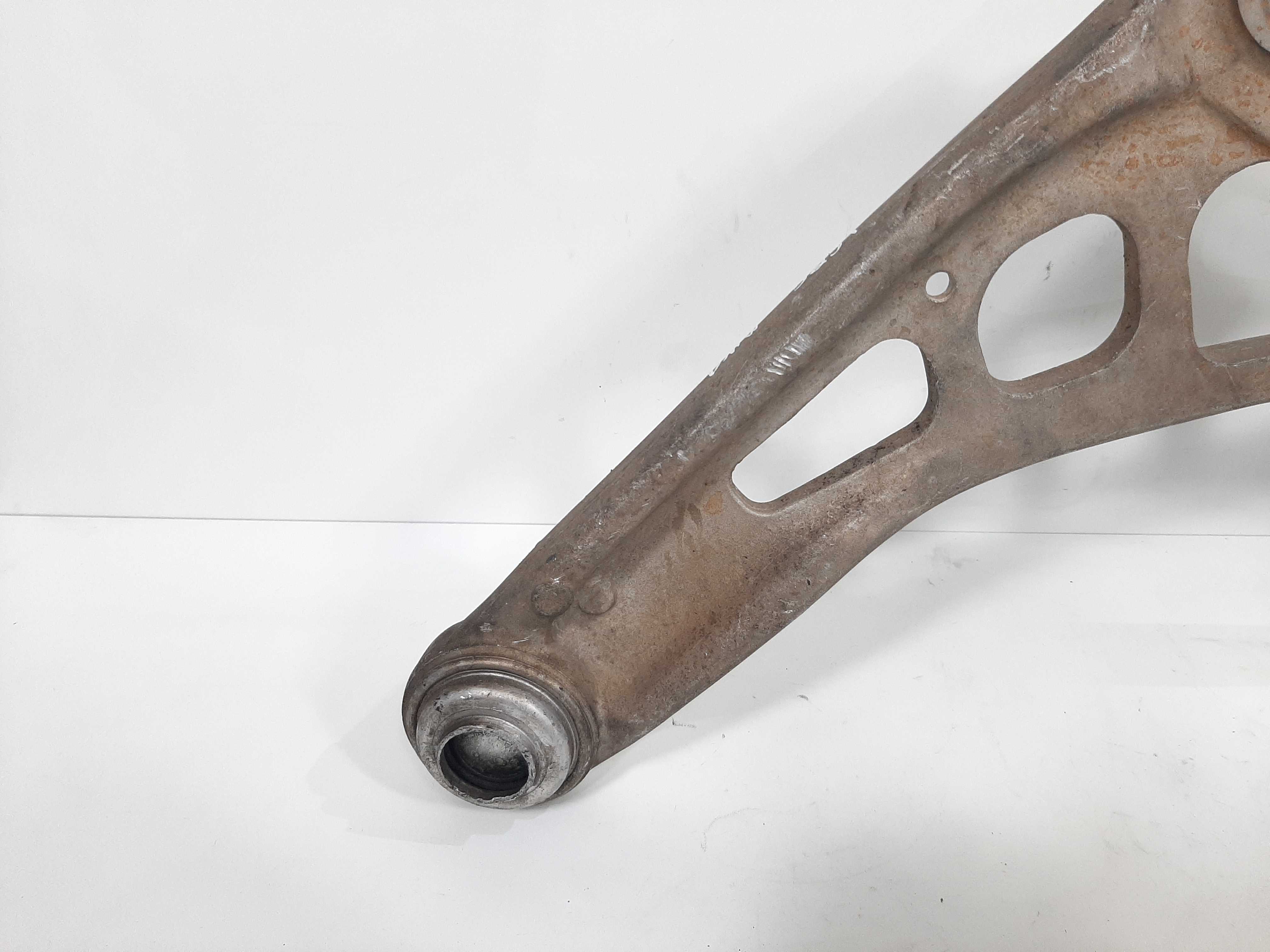 Braço Suspensão Bmw 325i Dianteira Direita 1998 A 2006 8