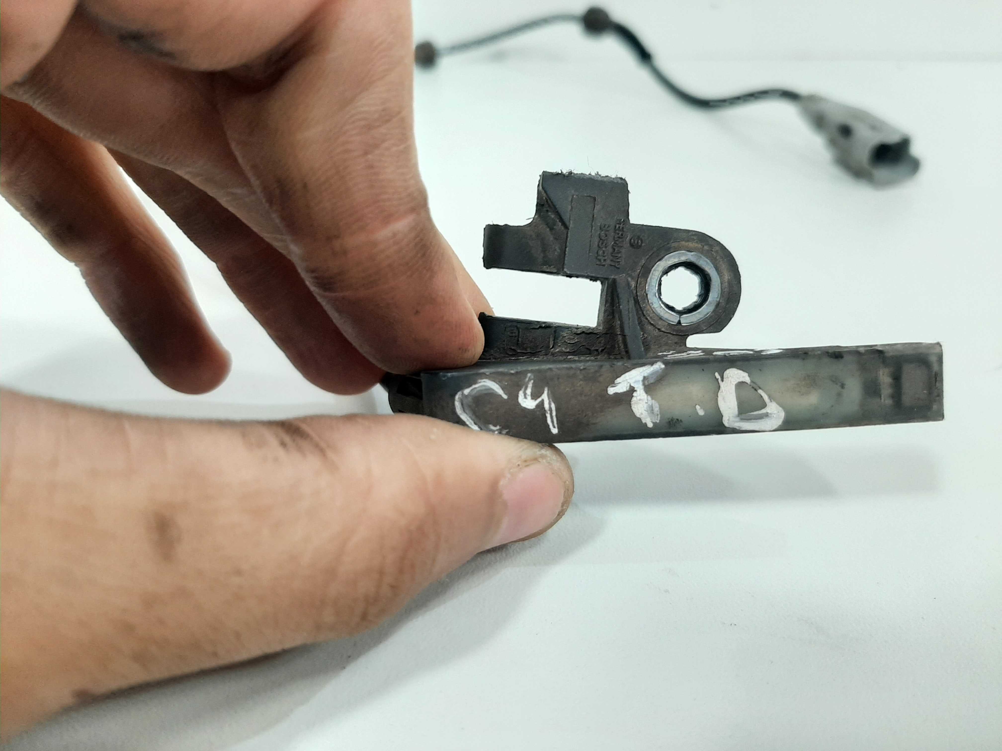 Sensor Abs Traseiro Direito Citroen C4 Hatch 2007 A 2013 2