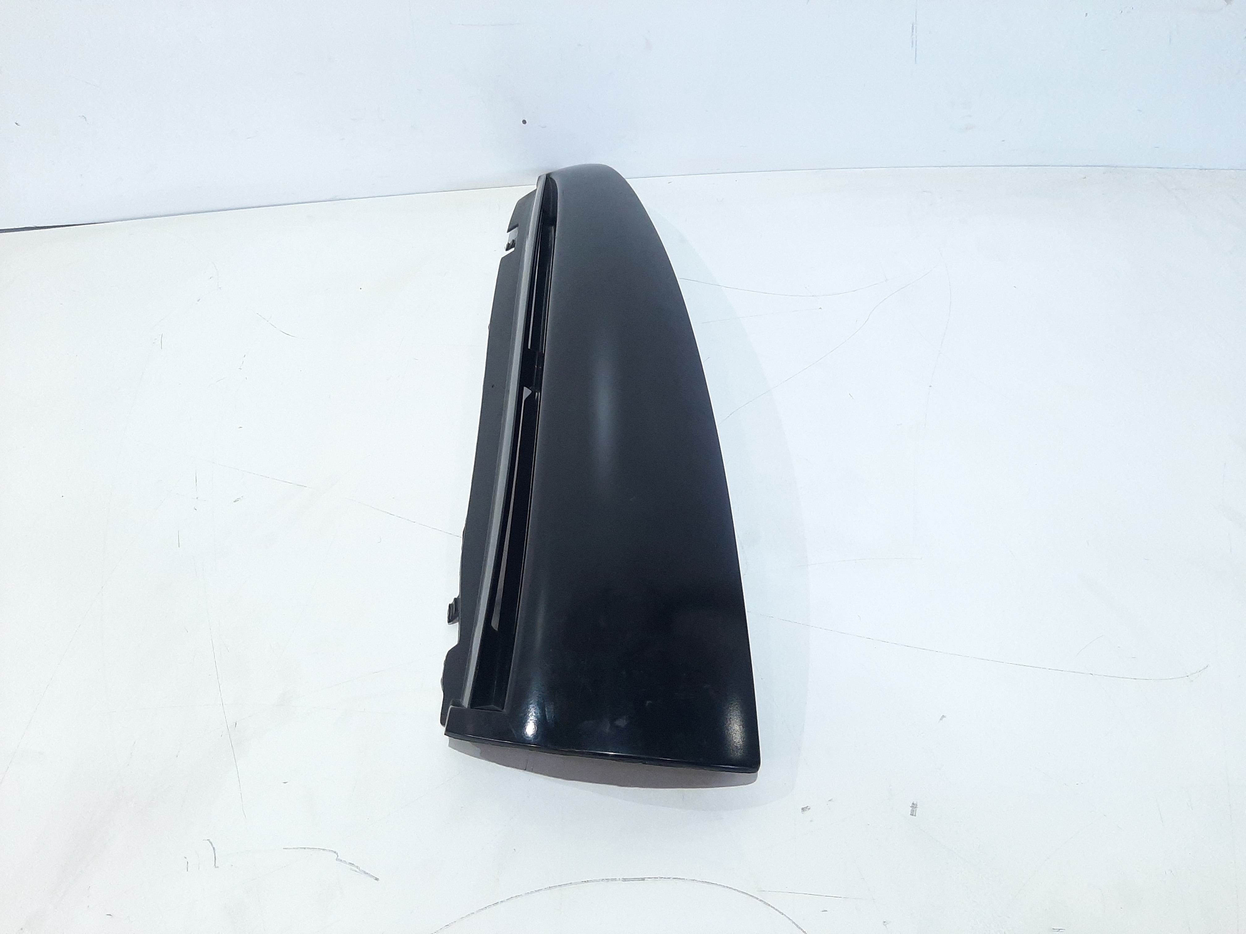 Moldura Aplique Tampa Traseira Esquerda Gm Blazer 1995 A 00 2