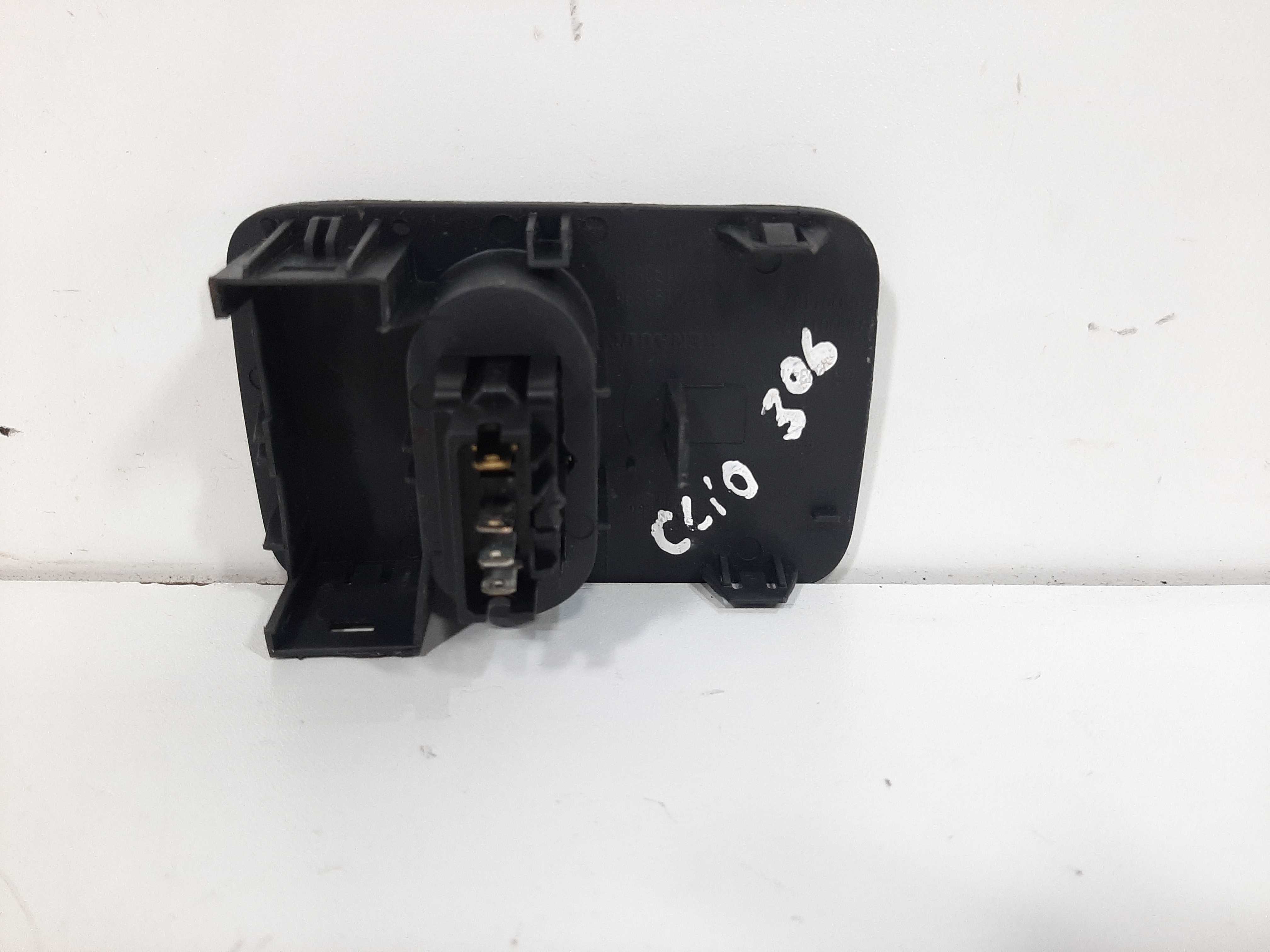 Botão Desembaçador Renault Clio 2003  2004 2005 2006 A 2015 5
