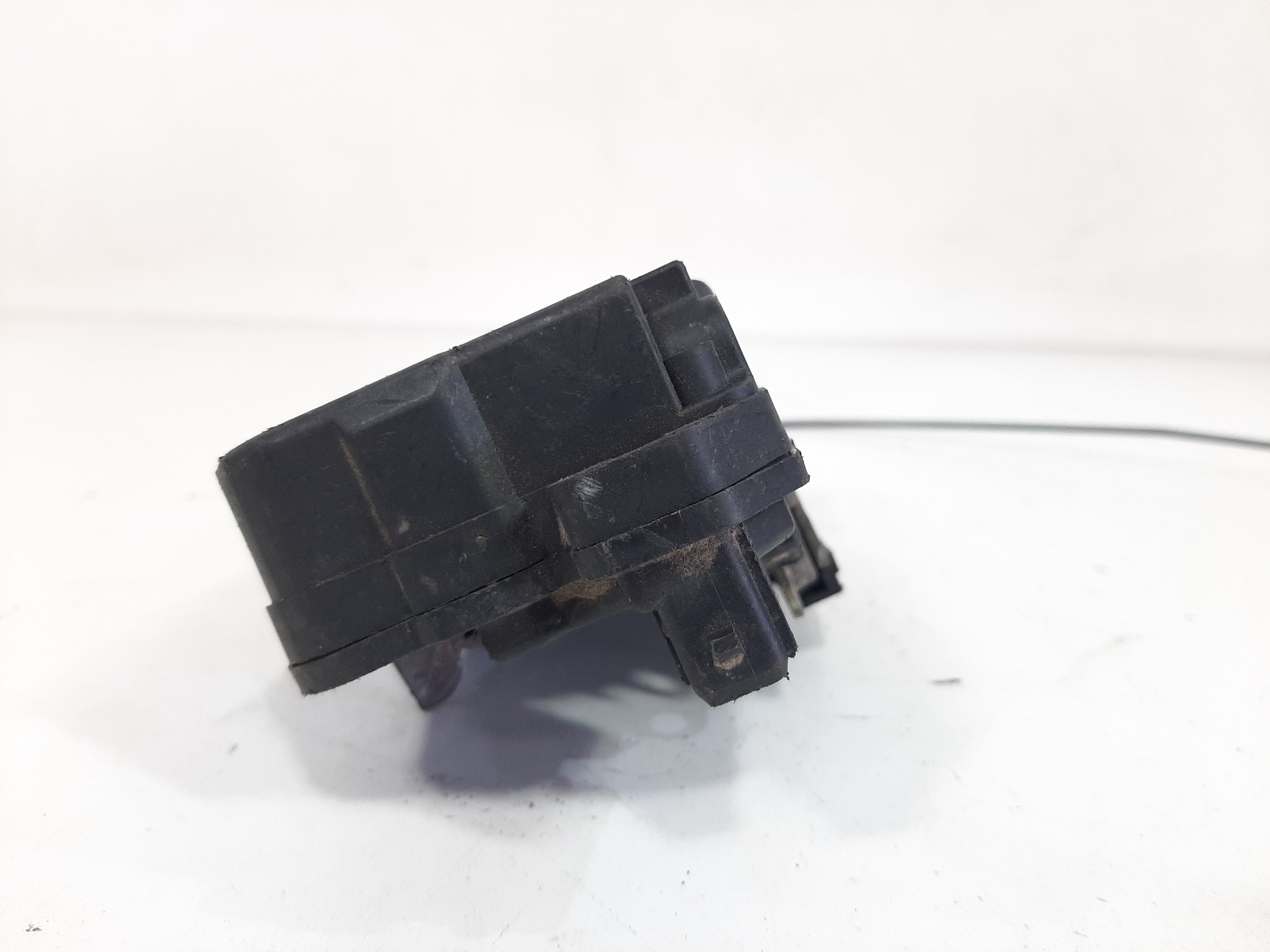Fechadura Traseira Direita Peugeot 206 1999 2000 2001 A 2008 2
