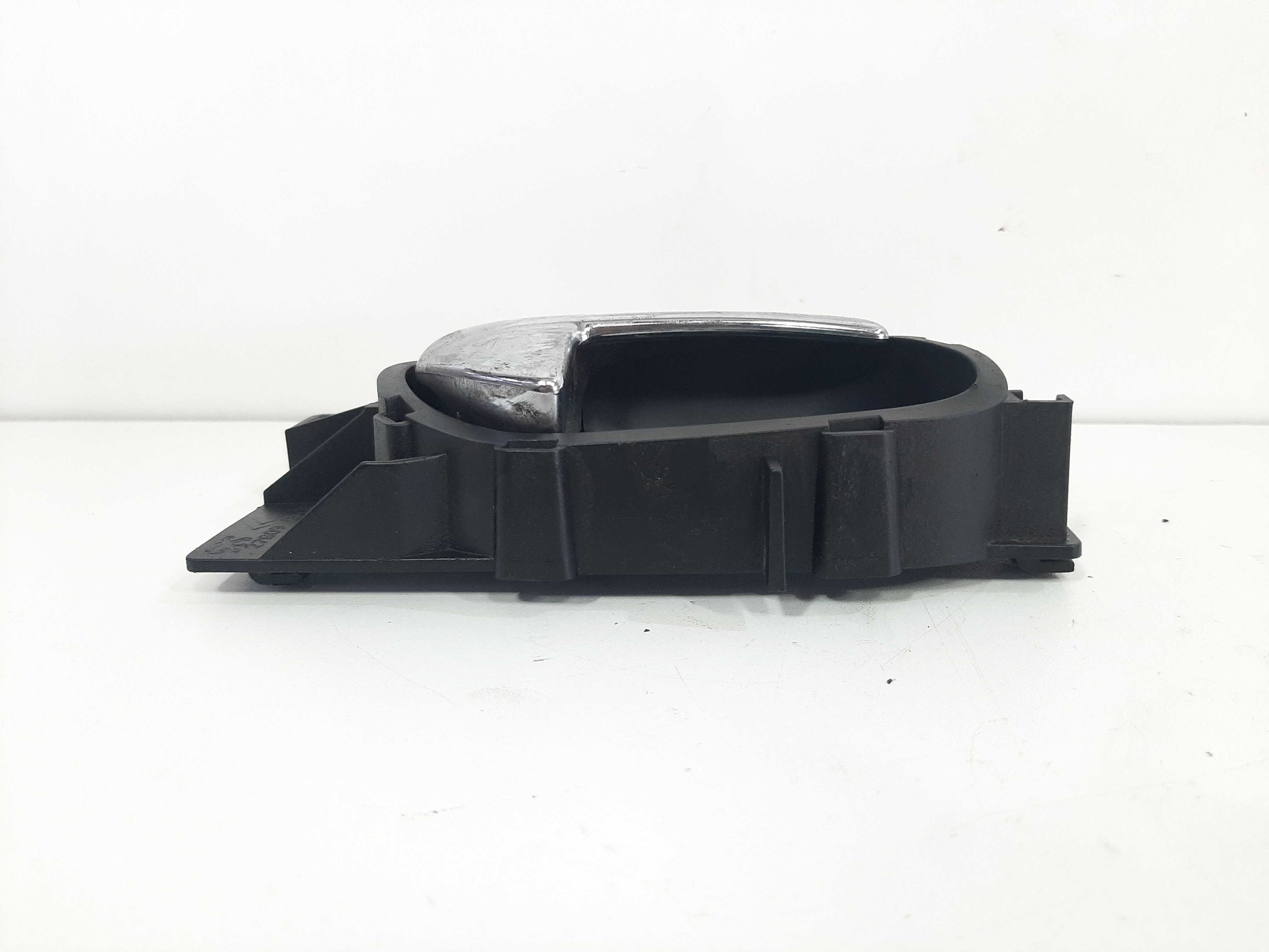 Maçaneta Interna Traseira Direita Citroen C4 2007 A 2013 8