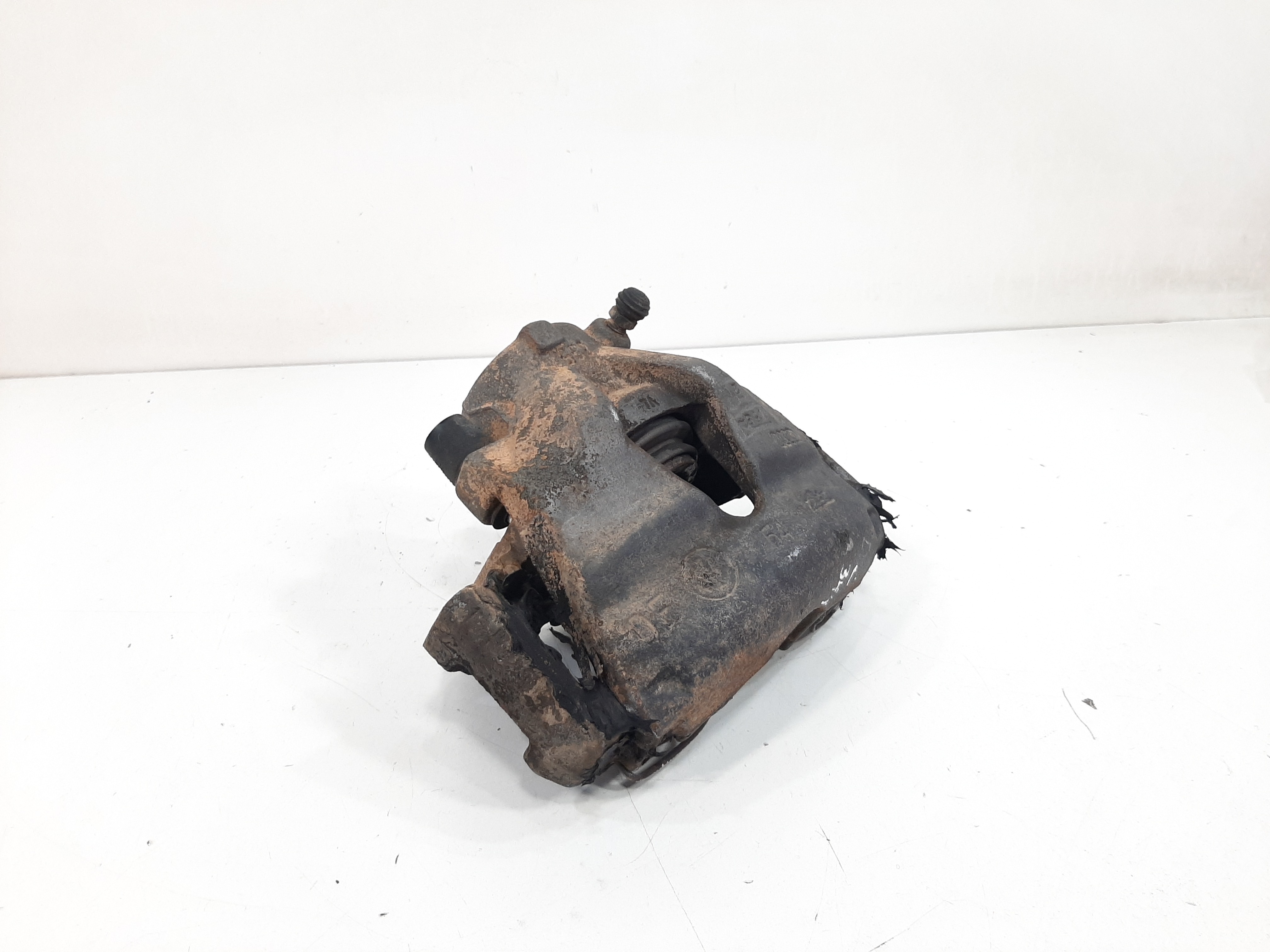 Pinça Dianteira Esquerda Audi A3 1997 1998 1999 A 2006 7