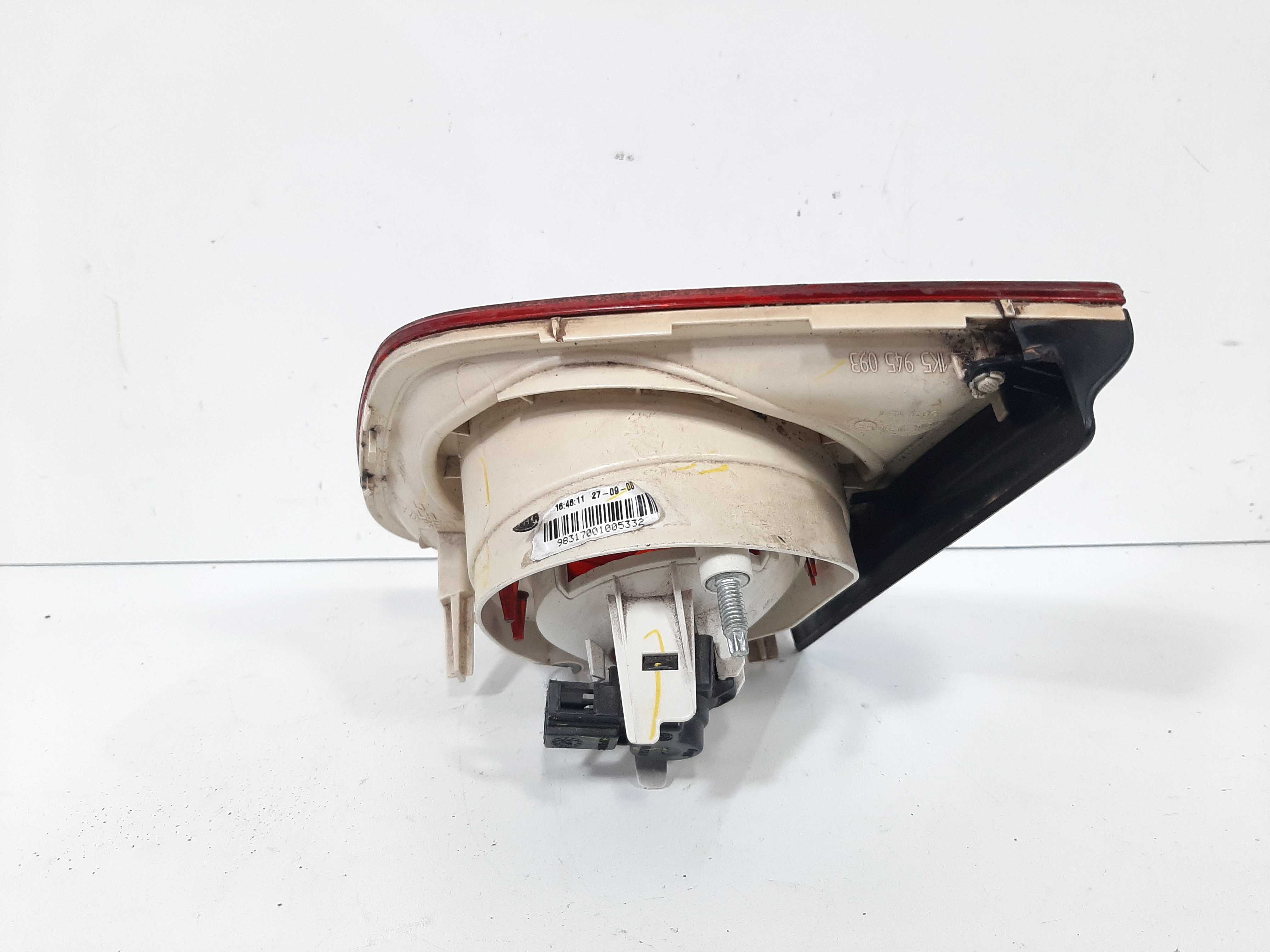 Lanterna Direita Tampa Esquerda Vw Jetta 2007 2008 A 2012 5
