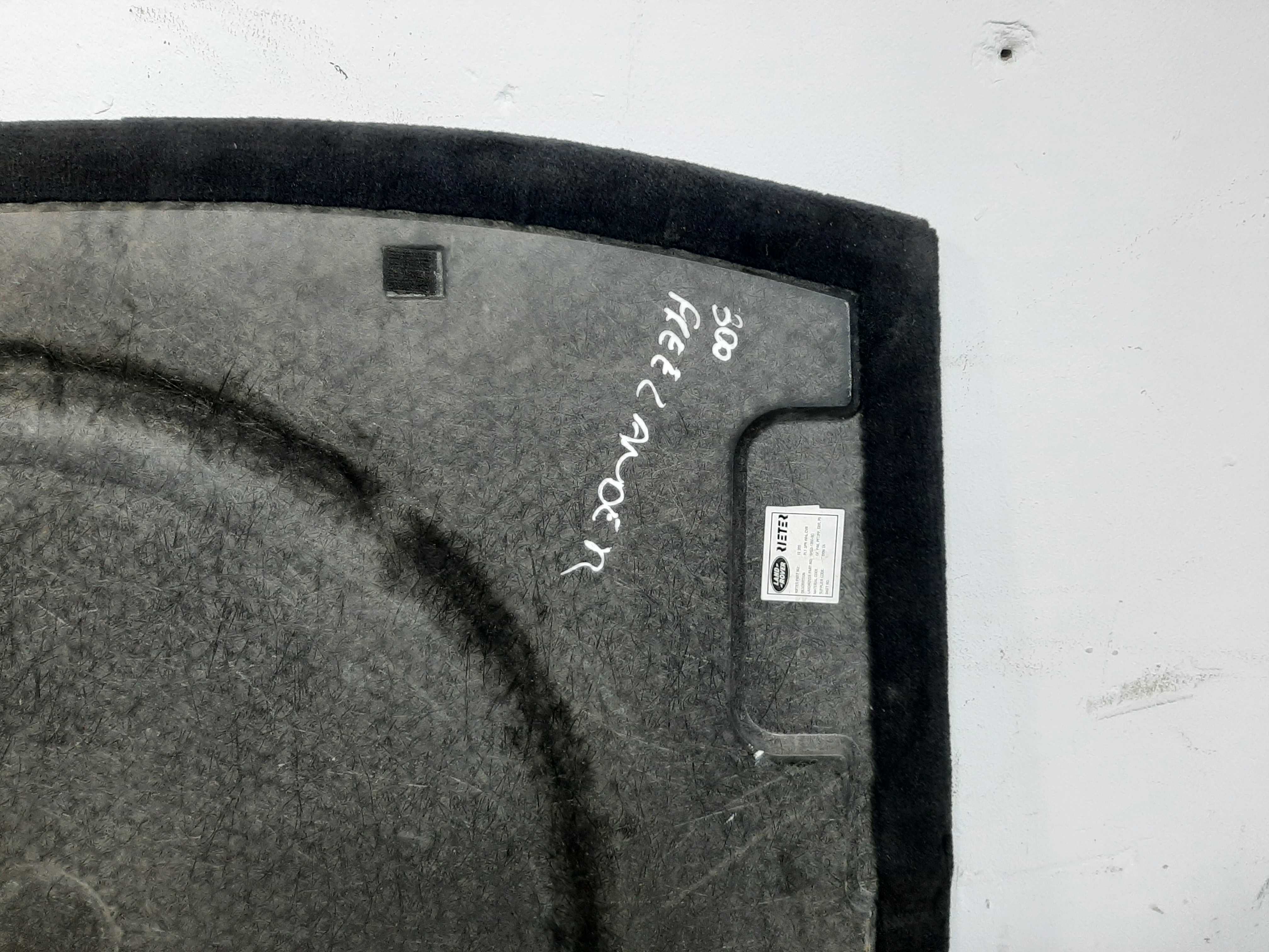 Tampão Porta Malas Freelander 2 2006 2007 A 2012 C/ Avaria 3
