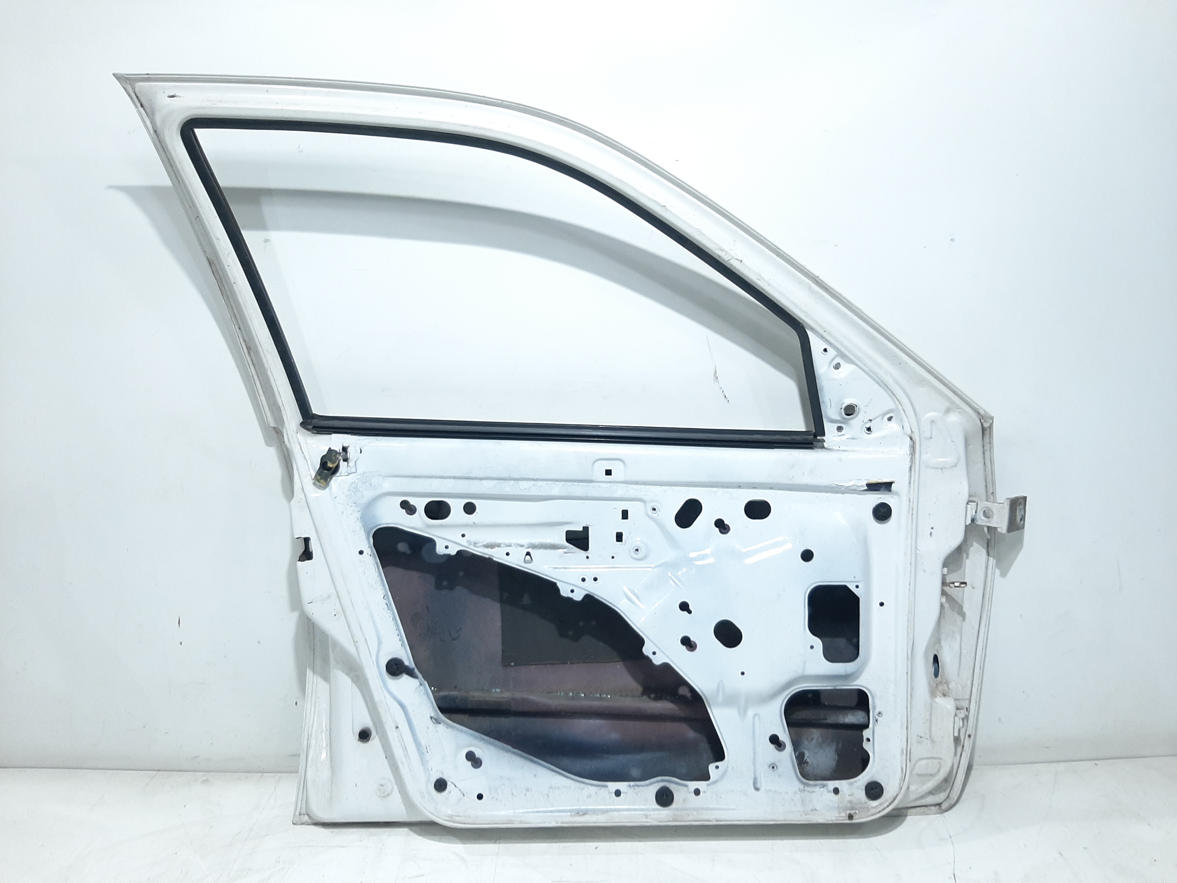 Porta Dianteira Esquerda Vw Volkswagen Polo Van 1999 A 2002 4