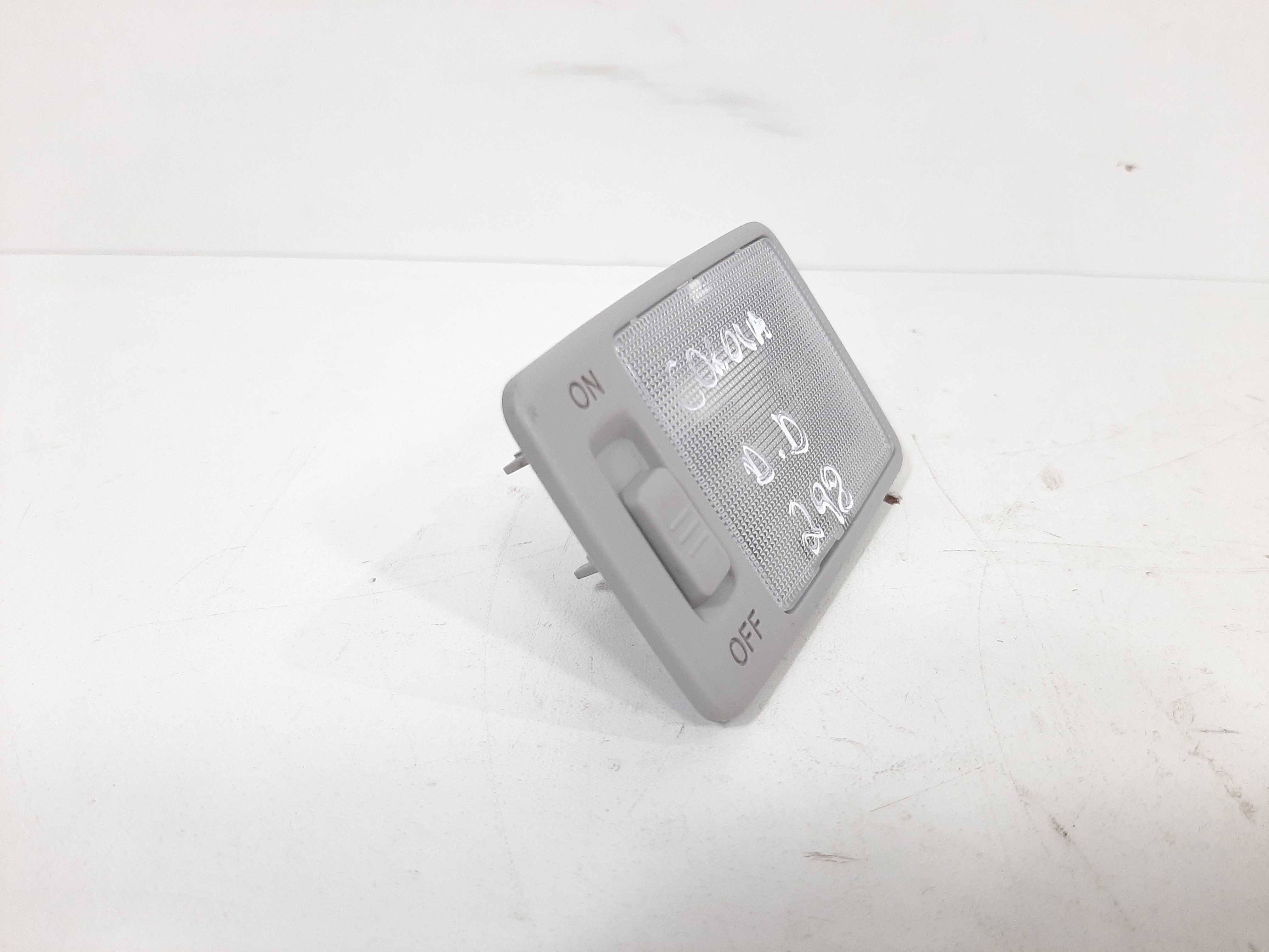Luz Cortesia Toyota Corolla Xei 2.0 16v 2014 2015 2016 2017 1
