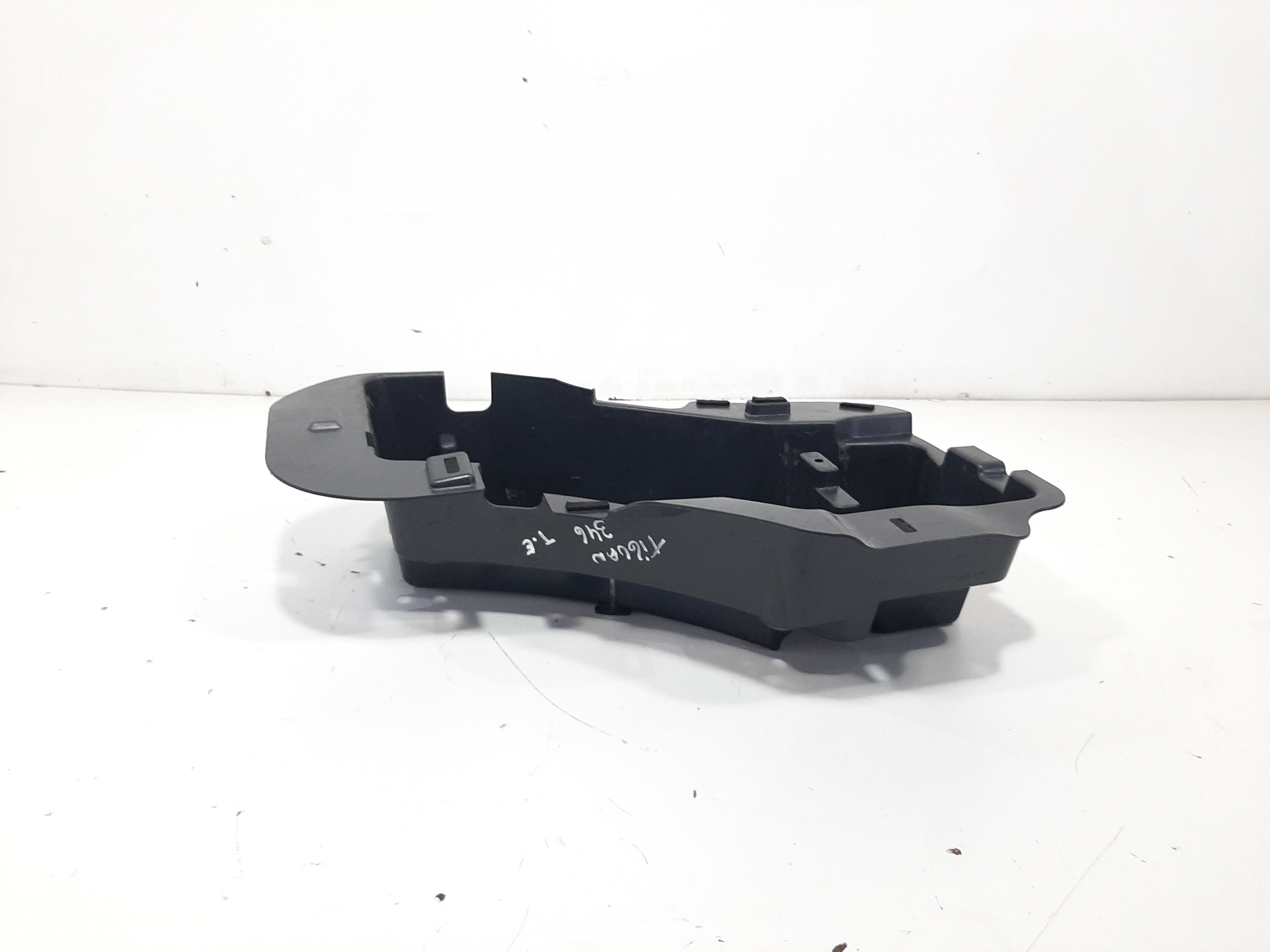 Caixa Ferramentas Portamalas Vw Tiguan 2012 2013 A 2017 6