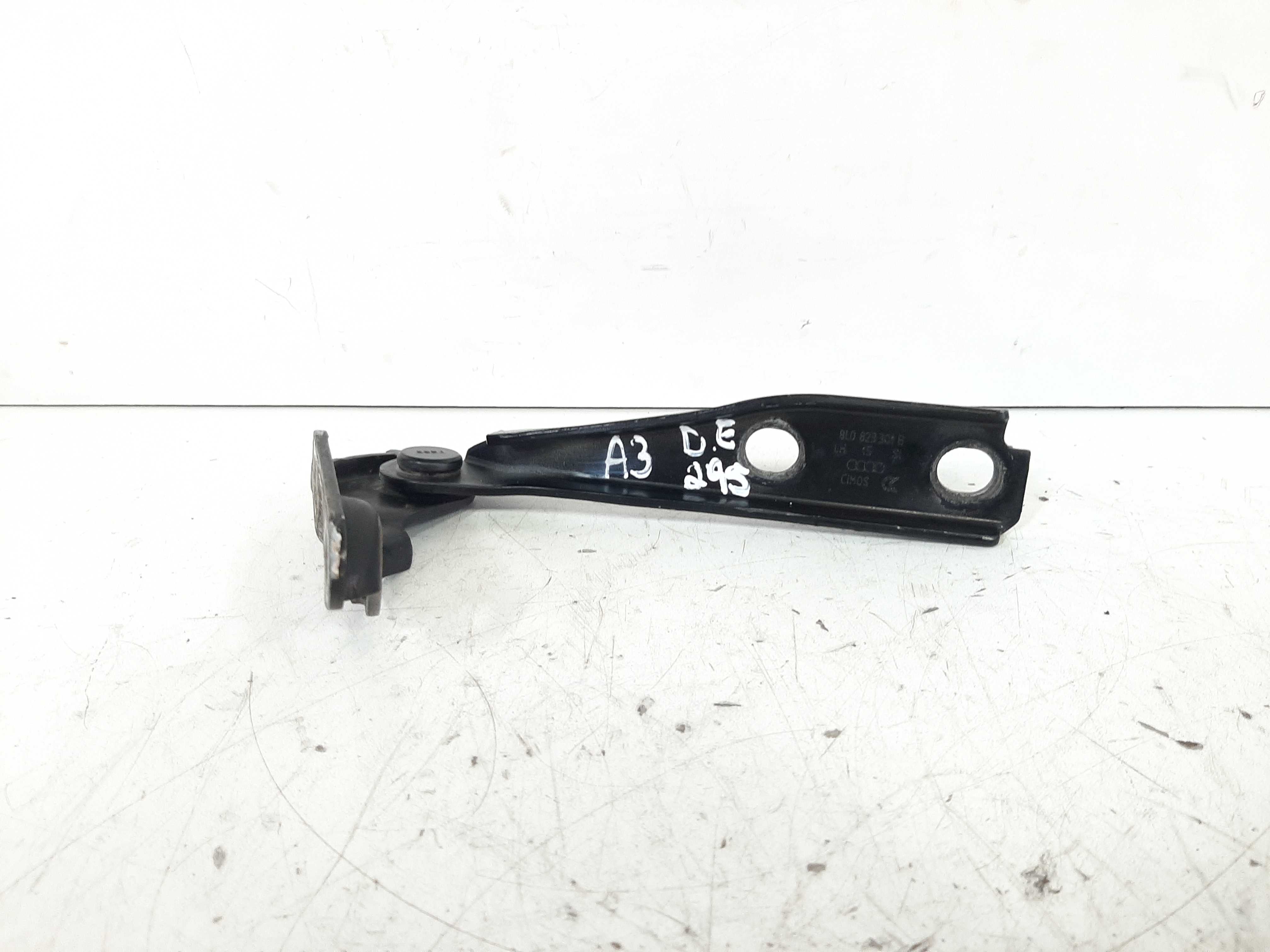 Dobradiça Capo Dianteira Esquerda Audi A3 1999 A 2004 3