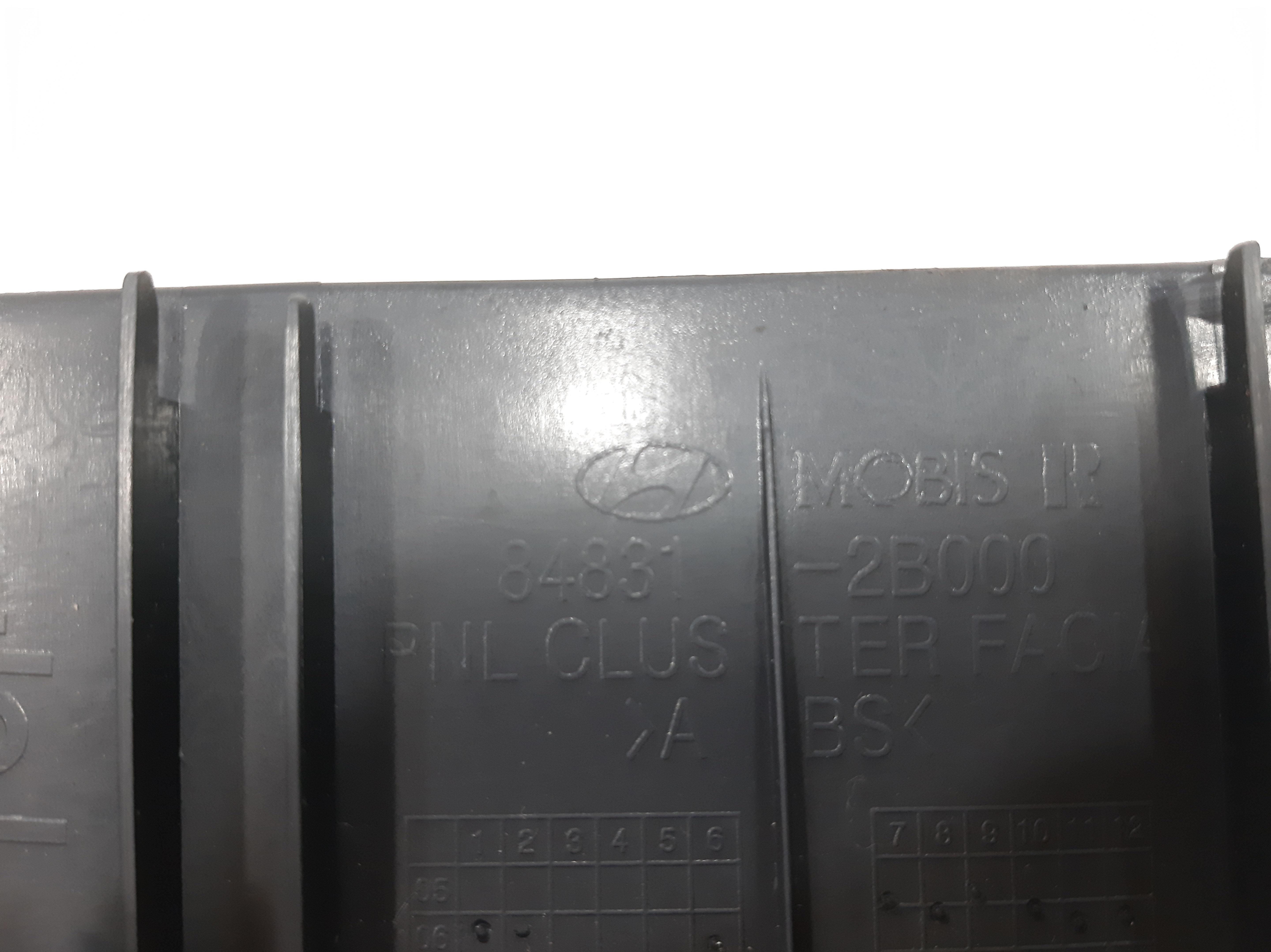 Moldura Painel Instrumentos Hyundai Santa Fé 2006 A 2012 8