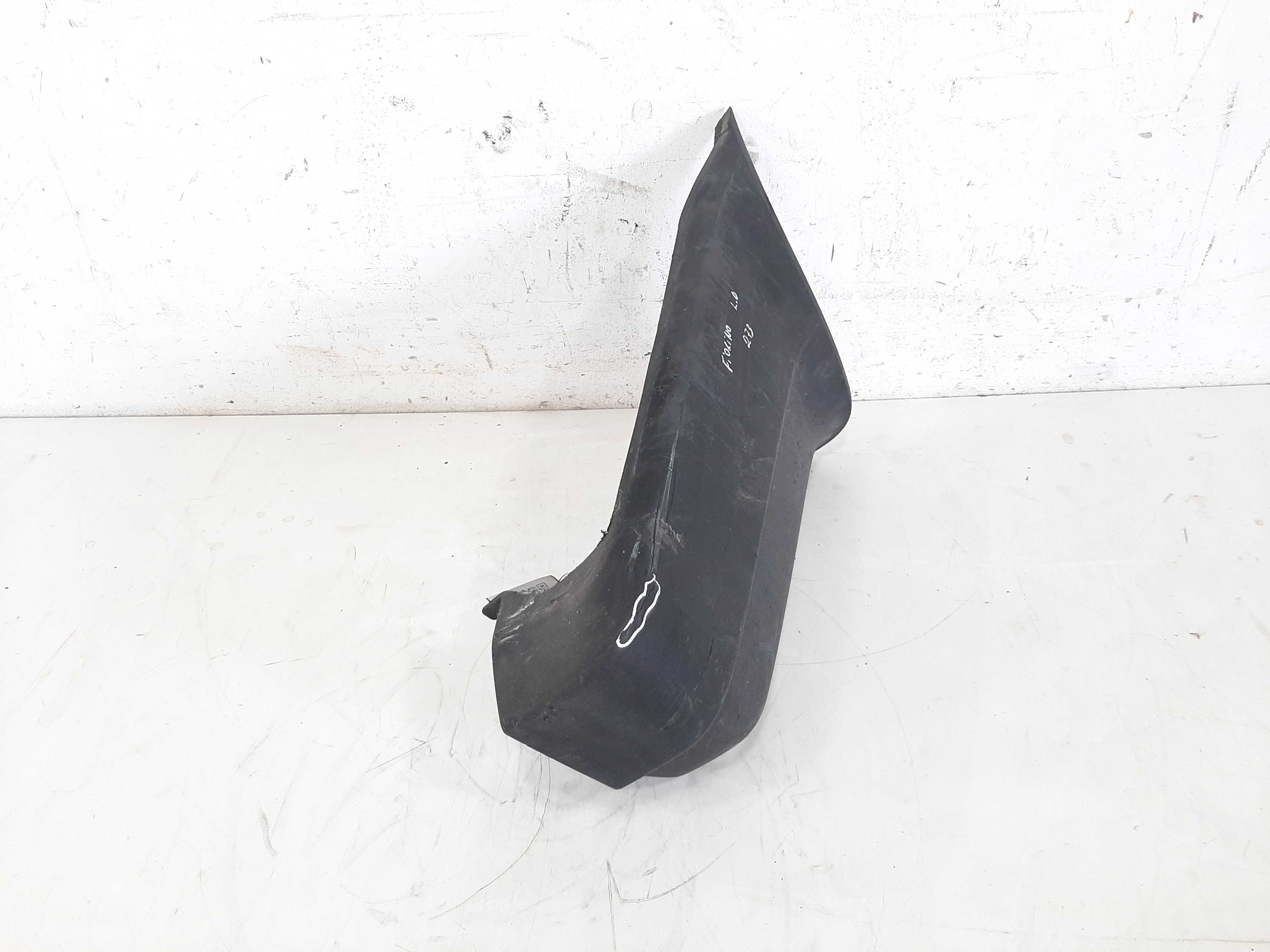Polaina Traseiro Direito Fiorino 1995 1996 A 1999 C/avaria 1