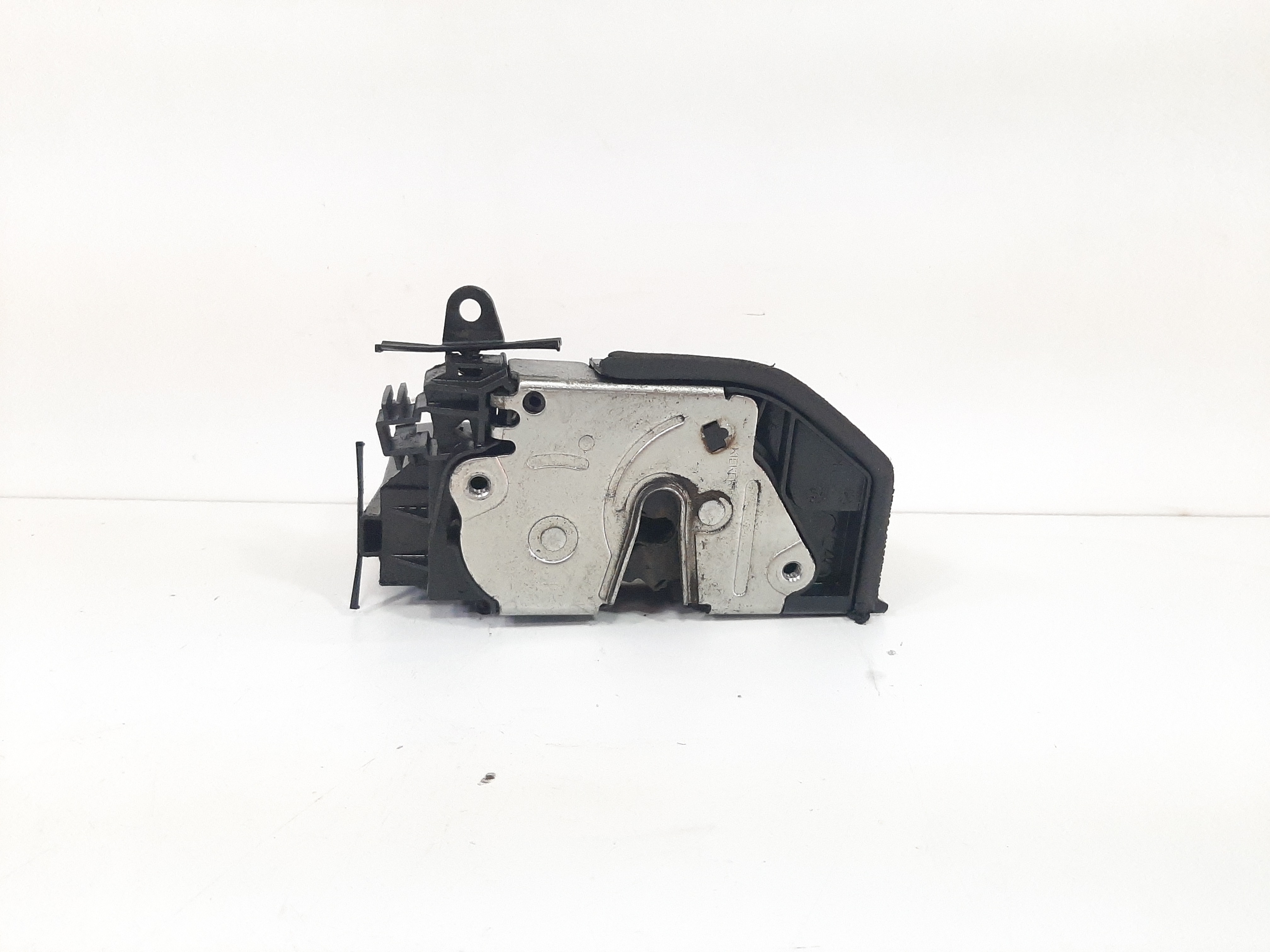 Fechadura Traseira Esquerda Bmw 118i 120i E87 2006 A 2012 8