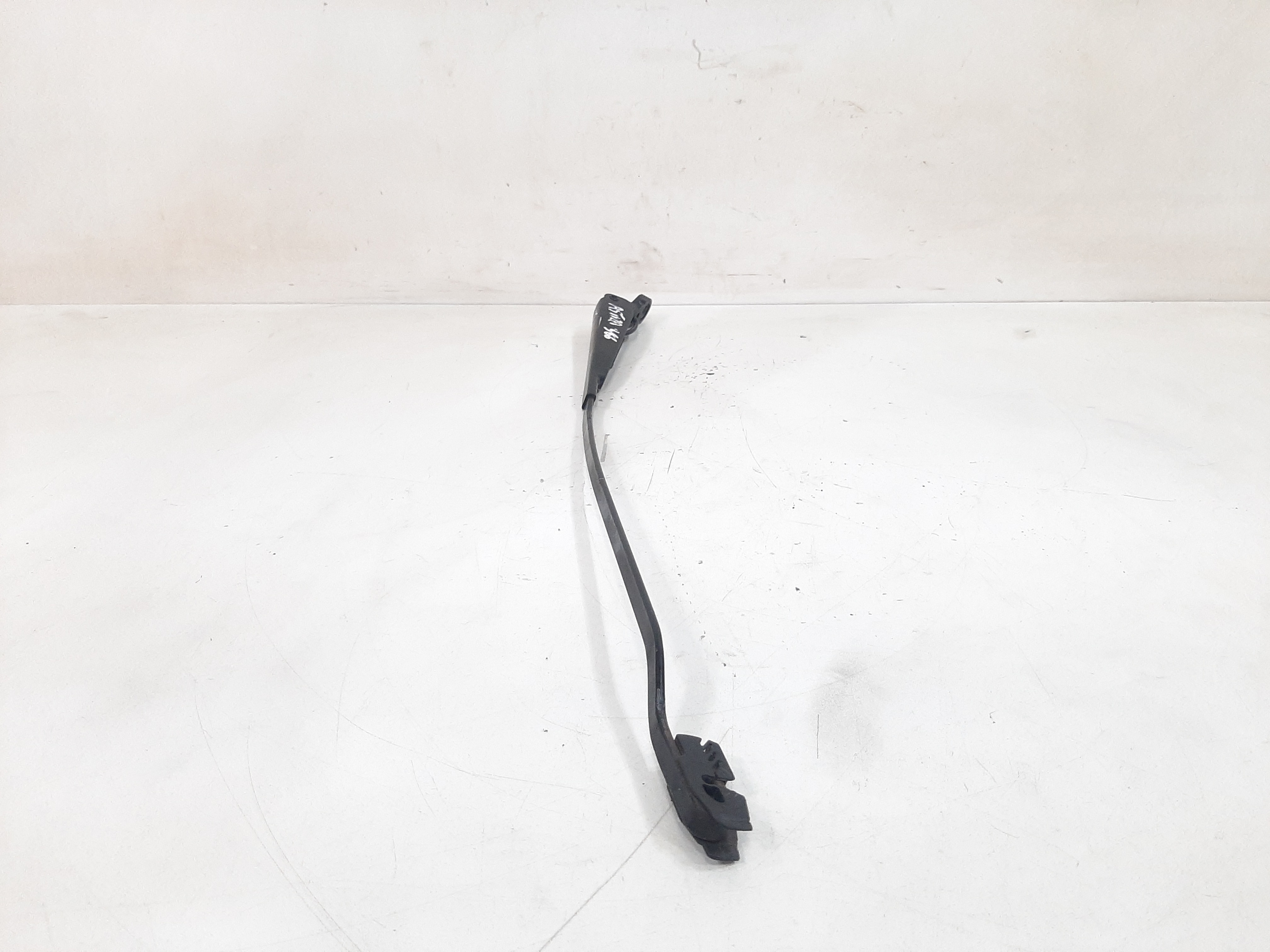 Braço Esquerdo Limpador Parabrisa Gm Astra 1994 1995 A 1997 7