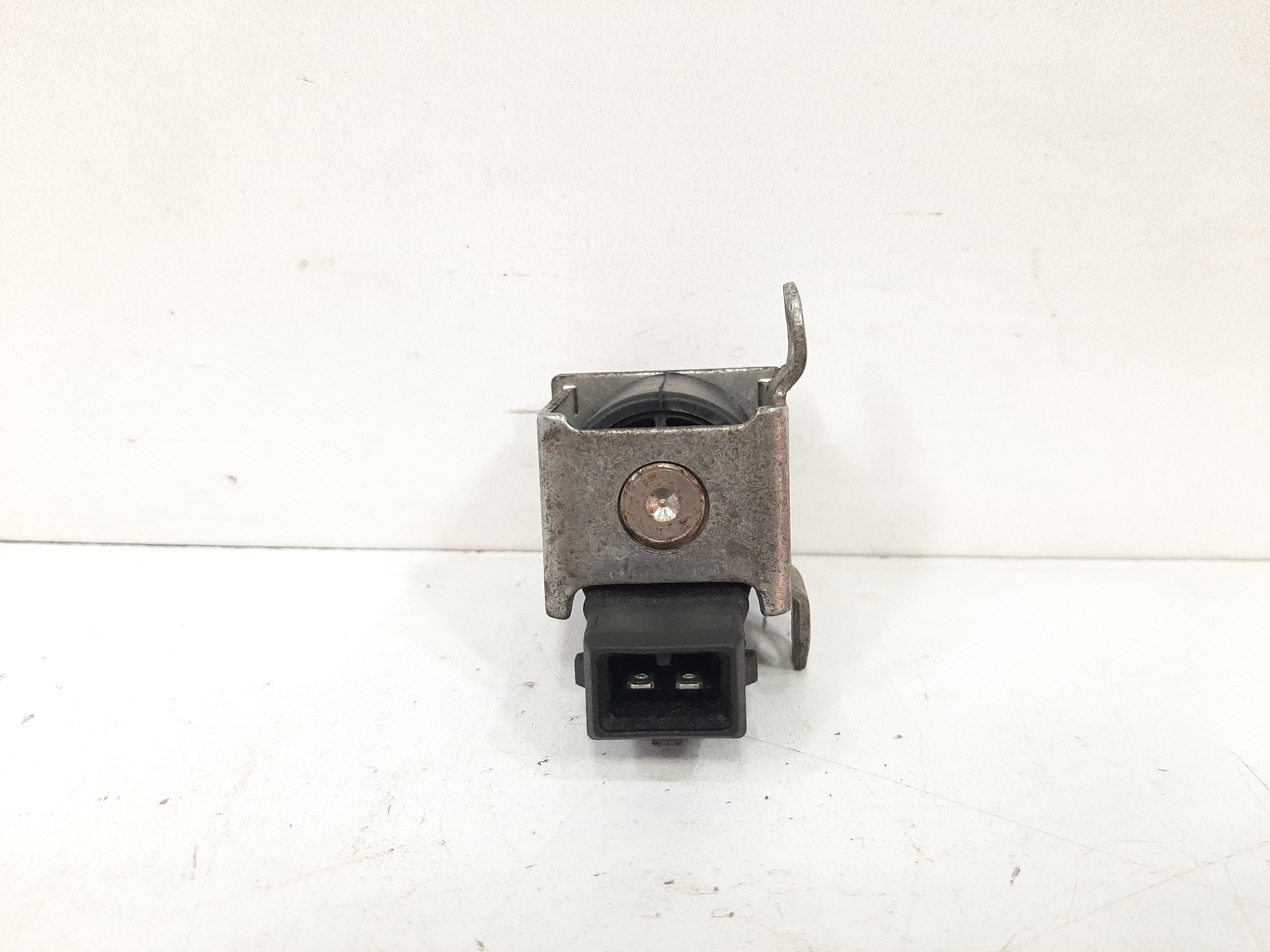 Válvula Solenoide Partida Fria Punto 1.4 08 A 2012 51808646 5