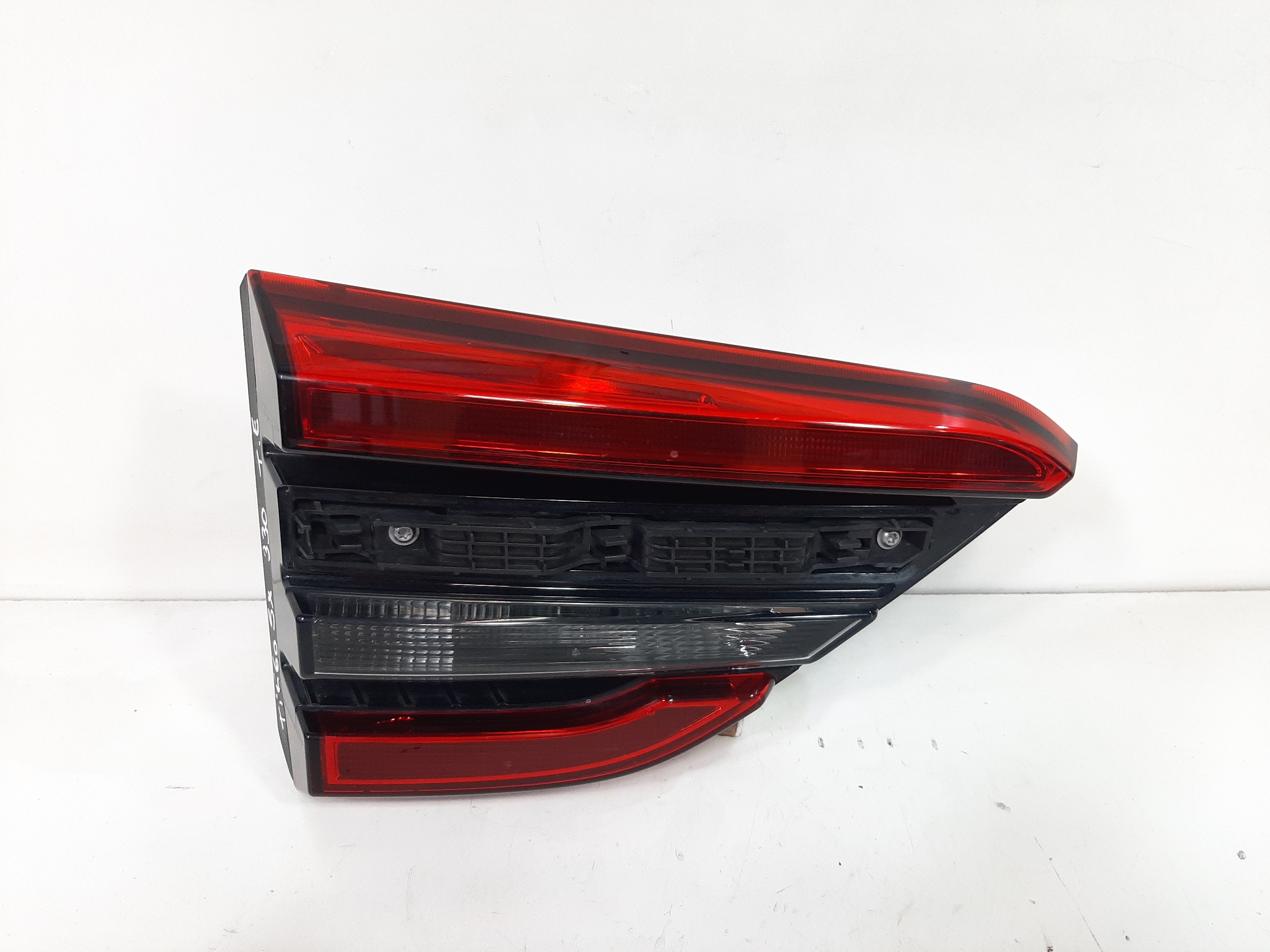 Lanterna Tampa Traseira Esquerda Tiggo 5x 2019 2020 A 2023 Esquerdo/motorista 3