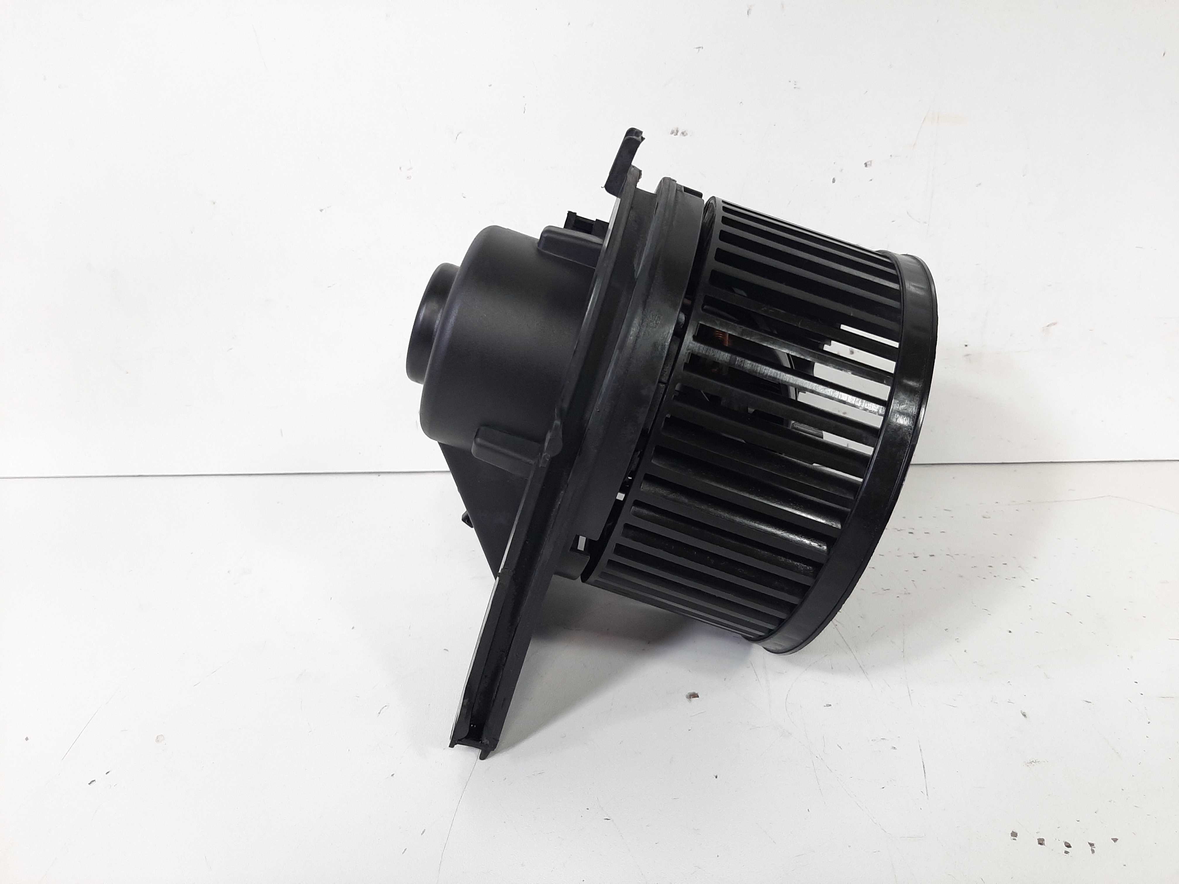 Eletroventilador Interno Ar Condicionado Audi A3 1997 A 2003 4