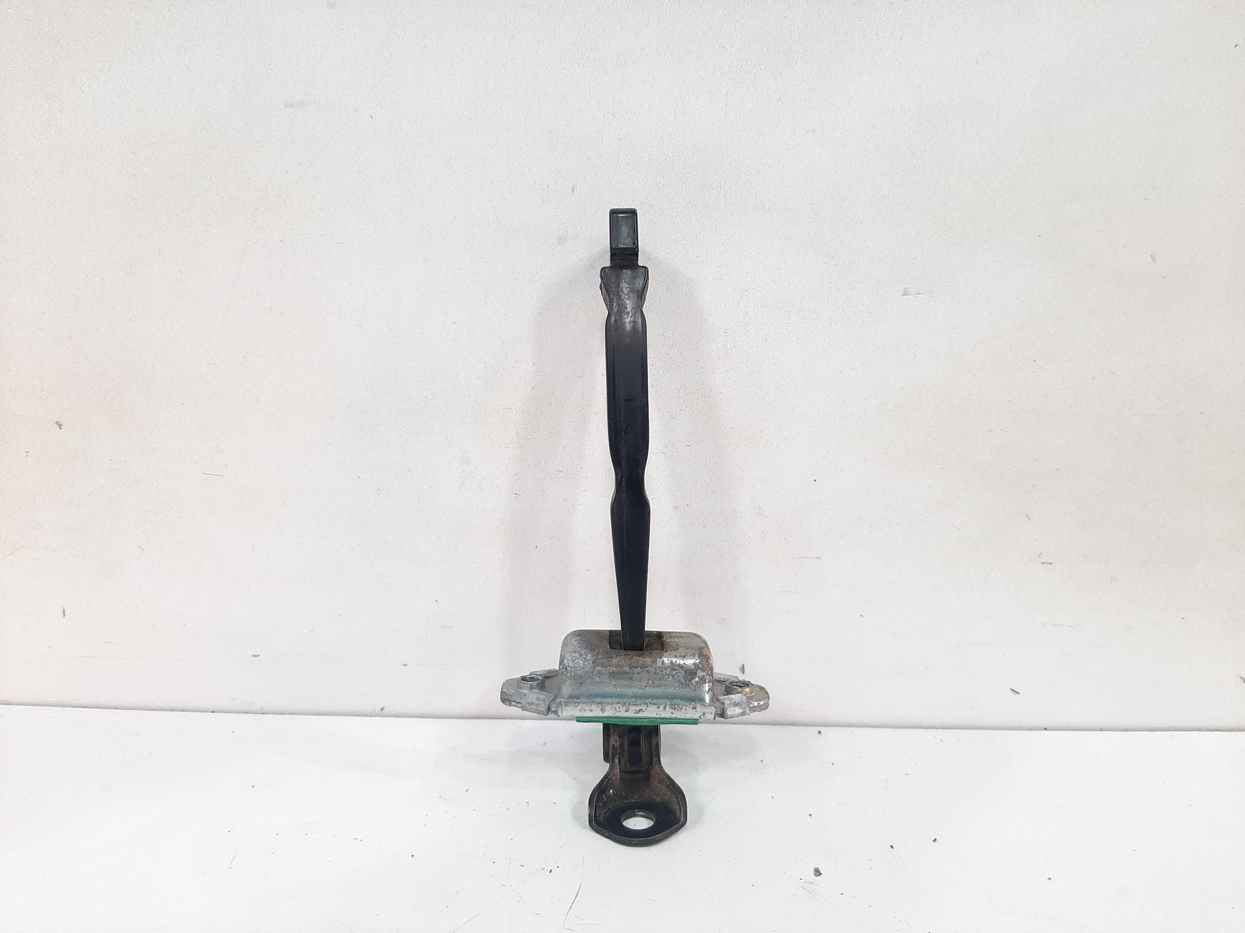 Limitador Porta Traseira Direita Kia Cerato Sx3 2009 A 2013 7