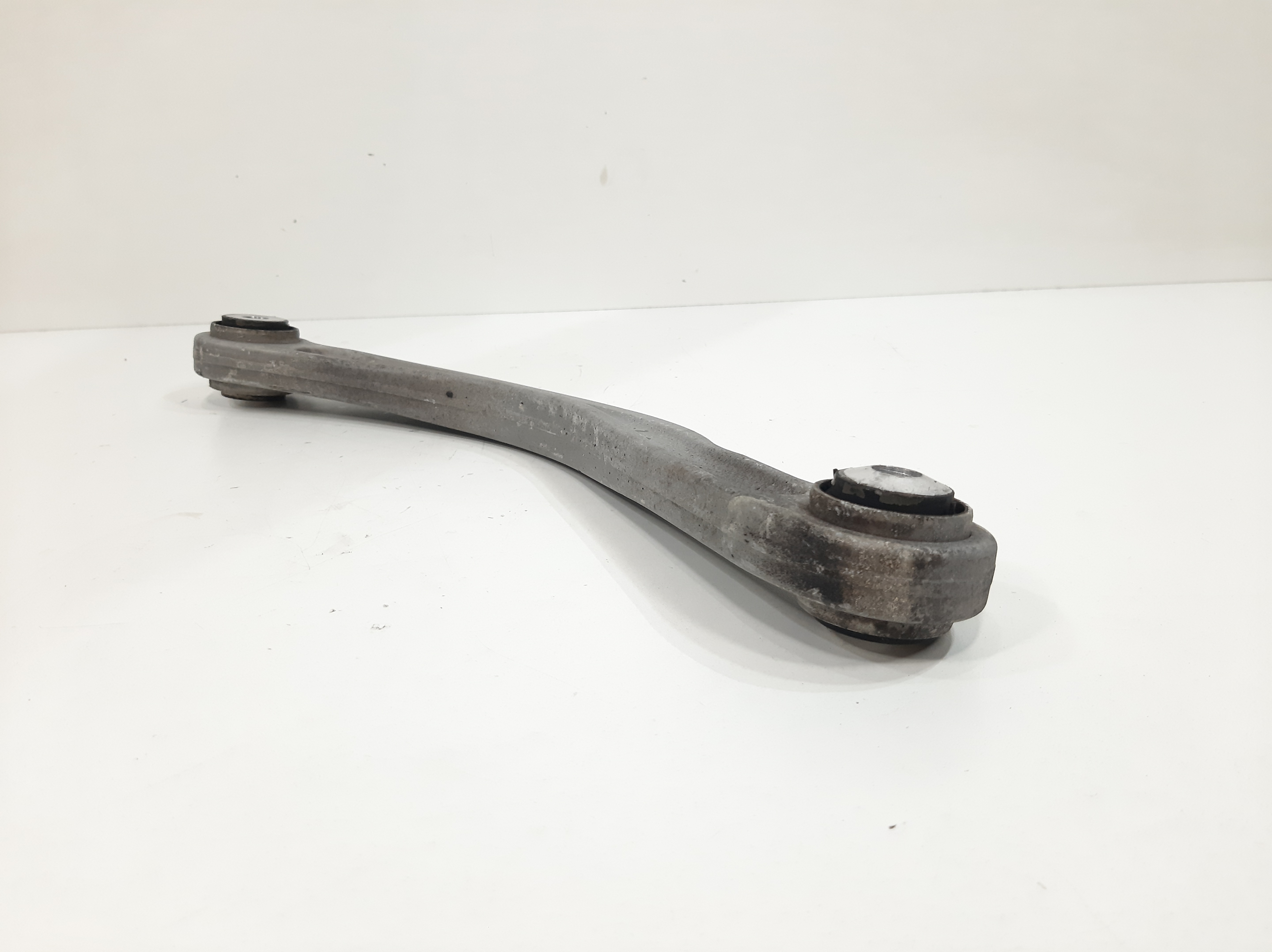 Braço Suspensão Traseira Esquerda C180 W204 2008 2009 A 2014