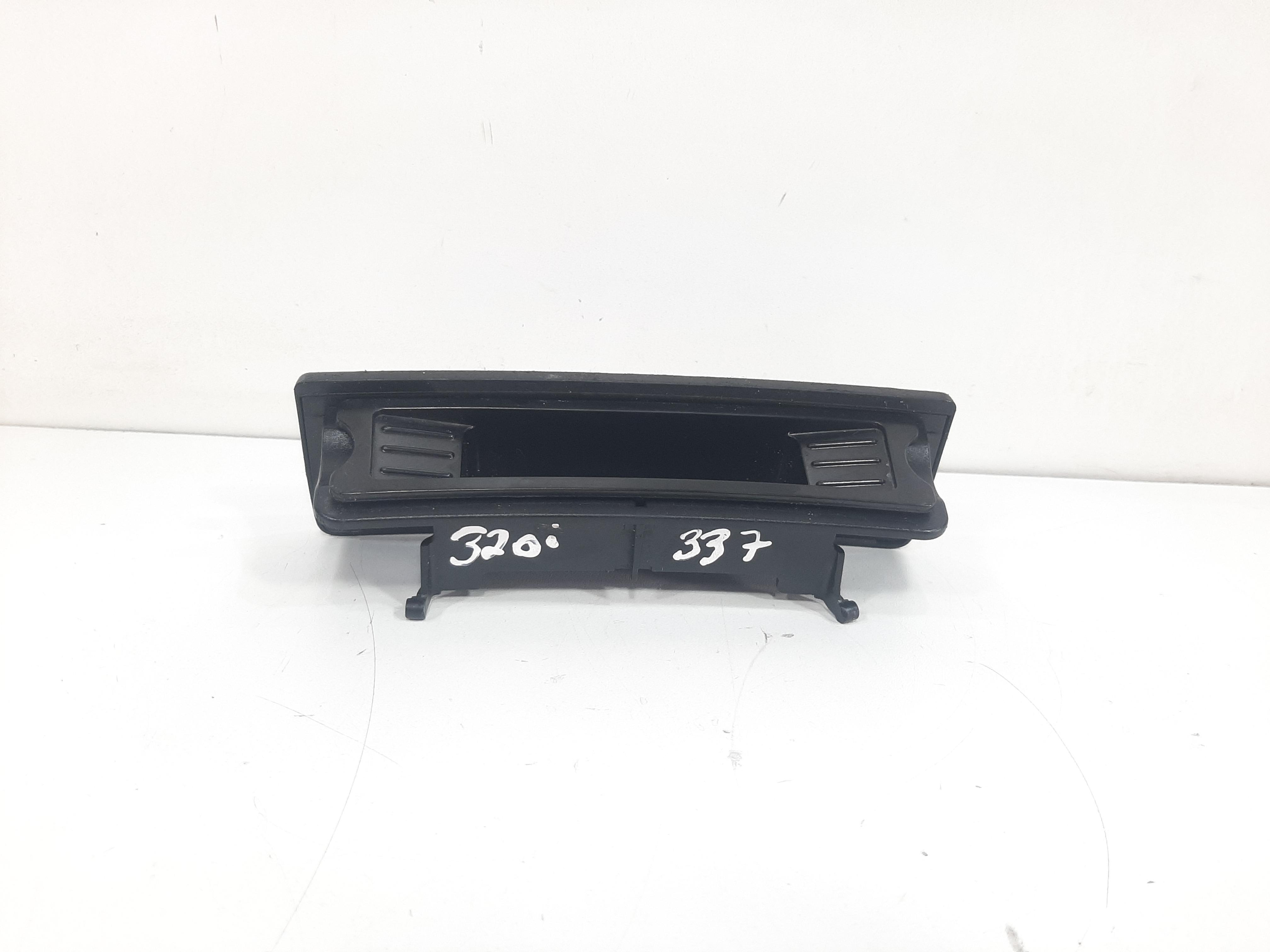 Porta Treco Objetos Painel Bmw 320i E90 2006 2007 A 2012 6