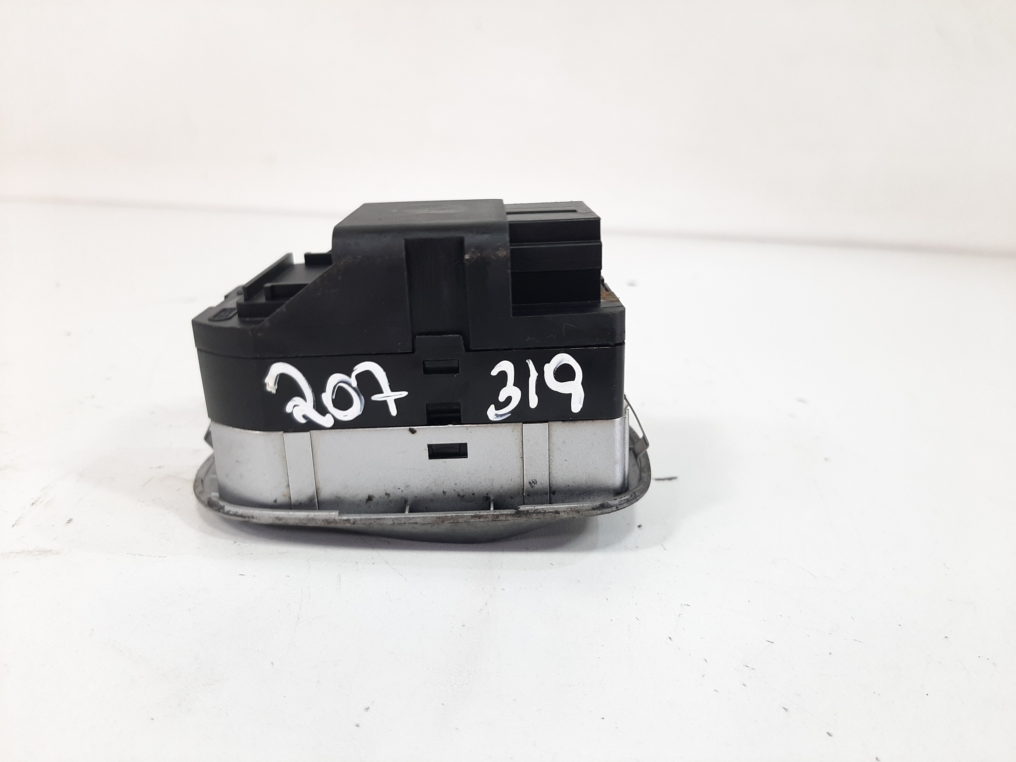 Comando Vidro Elétrico Dianteiro Direito Peugeot 207 08 A 13 10
