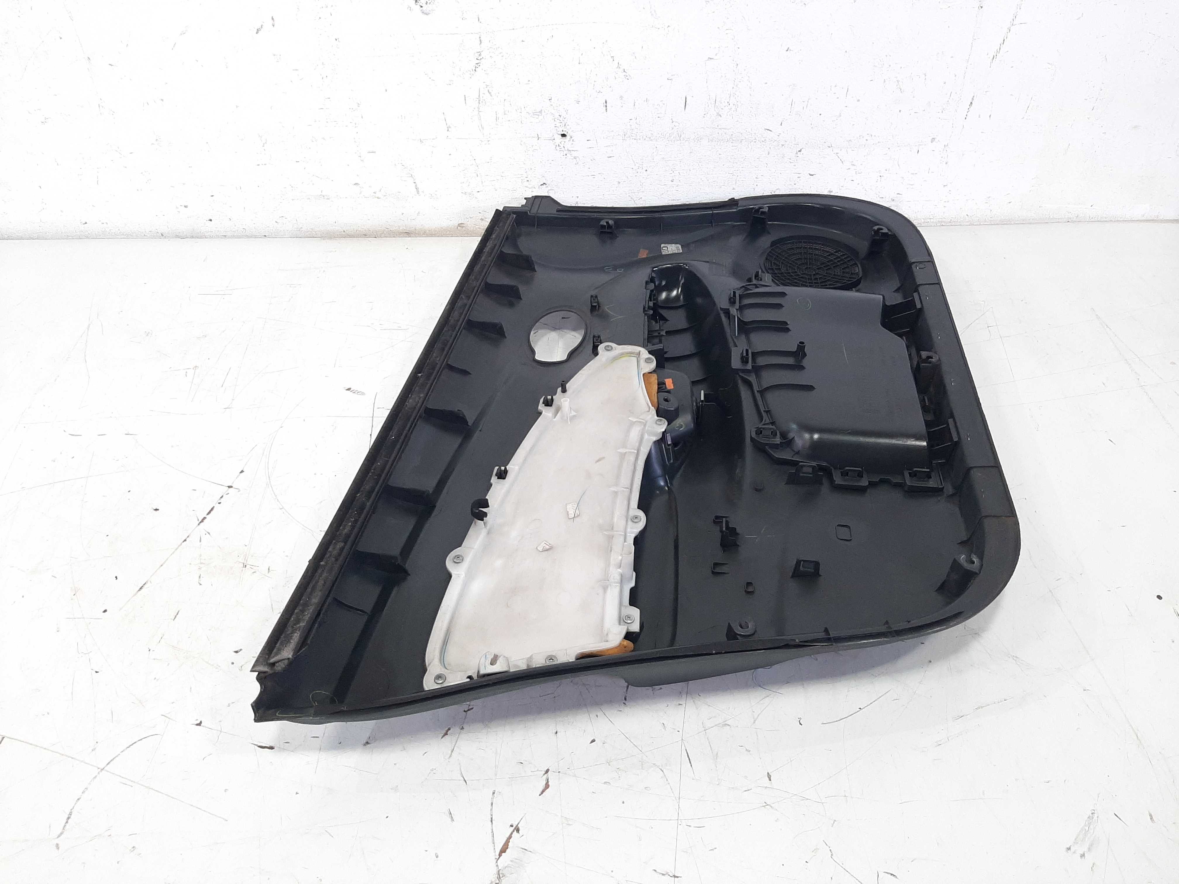 Forro Porta Dianteiro Direito Nissan Versa 2011 2012 A 2017 7