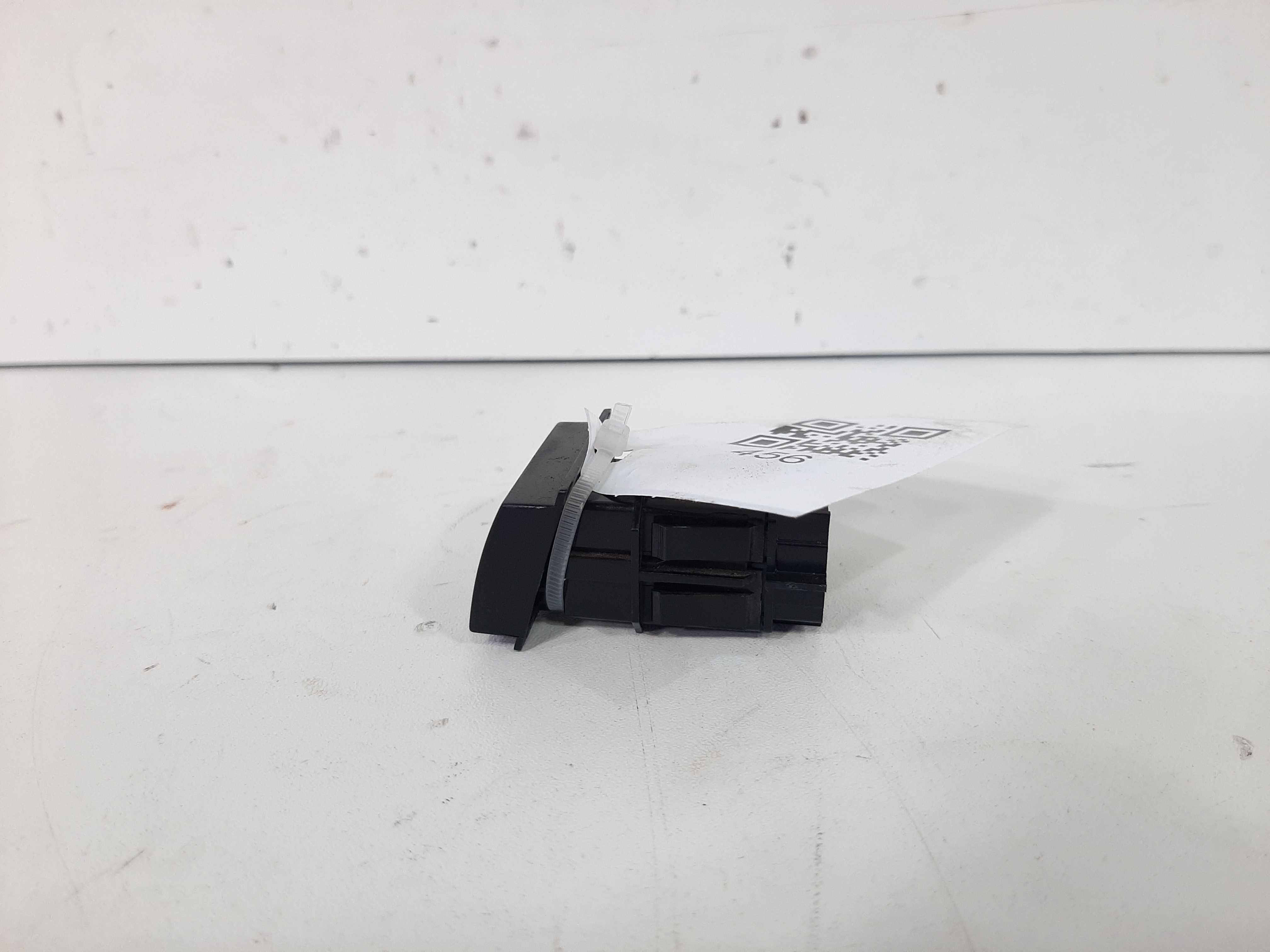 Interruptor Botão Pisca Alerta Renault Oroch 2016 A 2021 2
