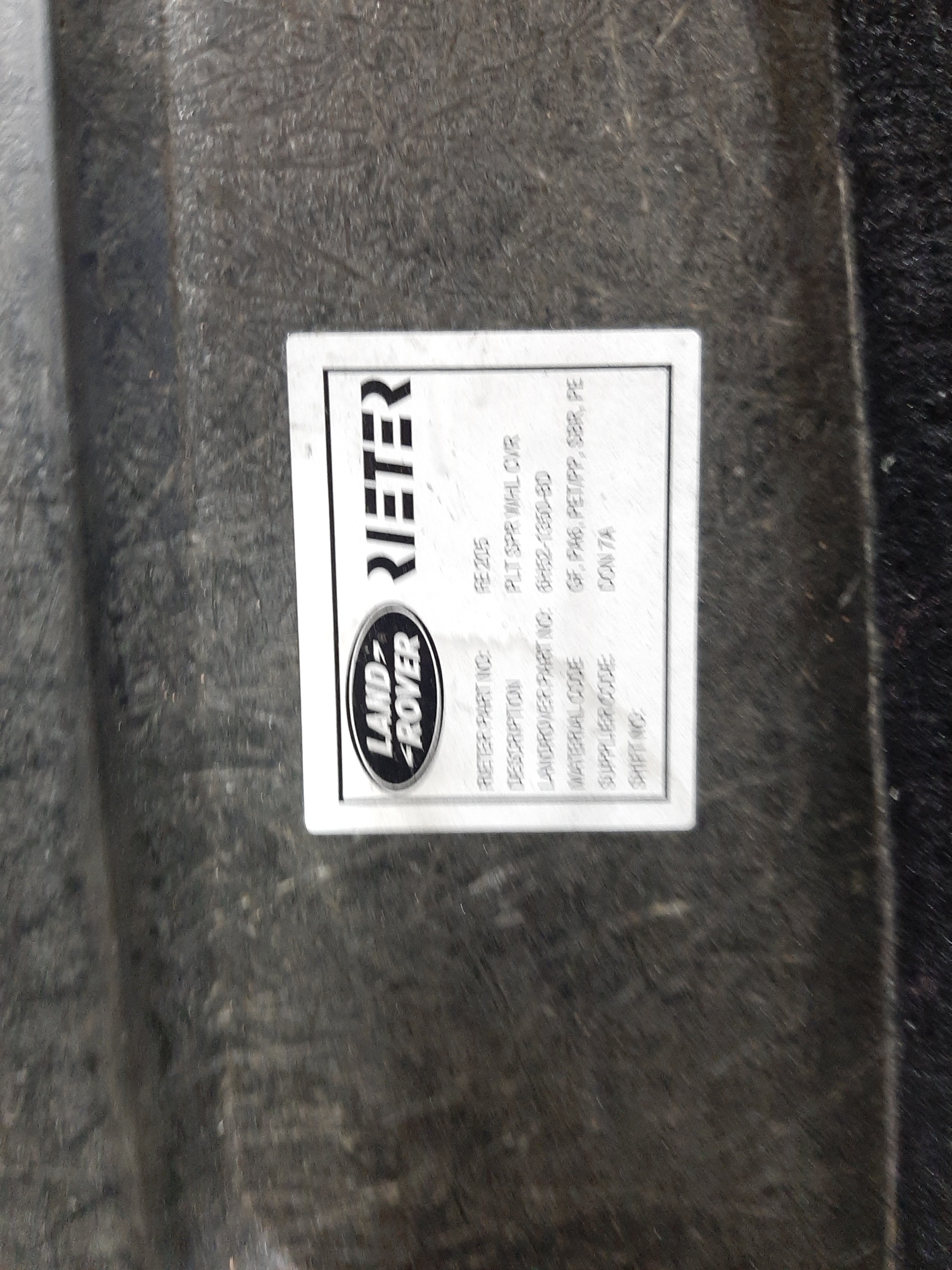 Tampão Inferior Estepe Portamalas Freelander 2 2007 A 2012 8